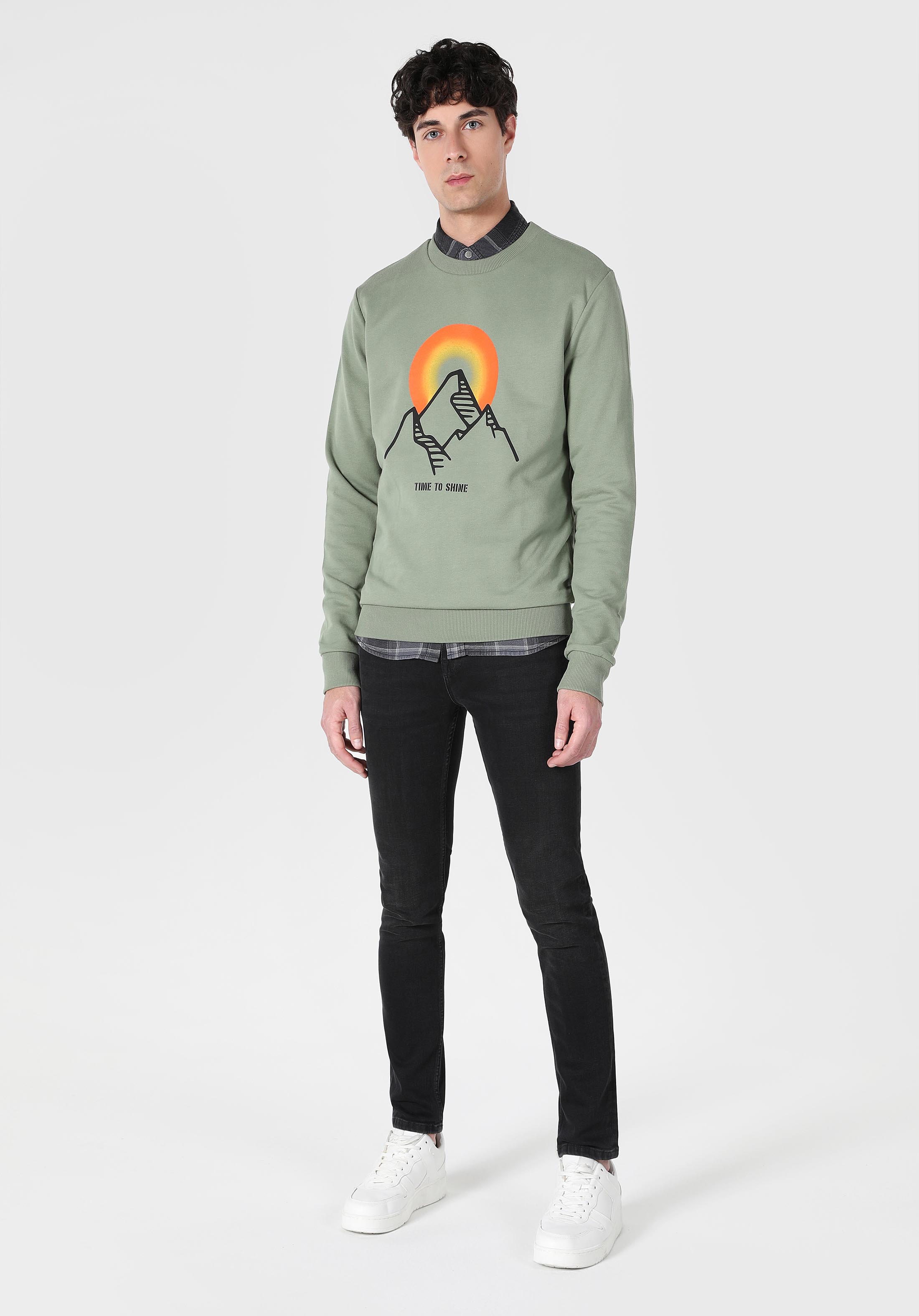 Afficher les détails de Vert Homme Pull-over
