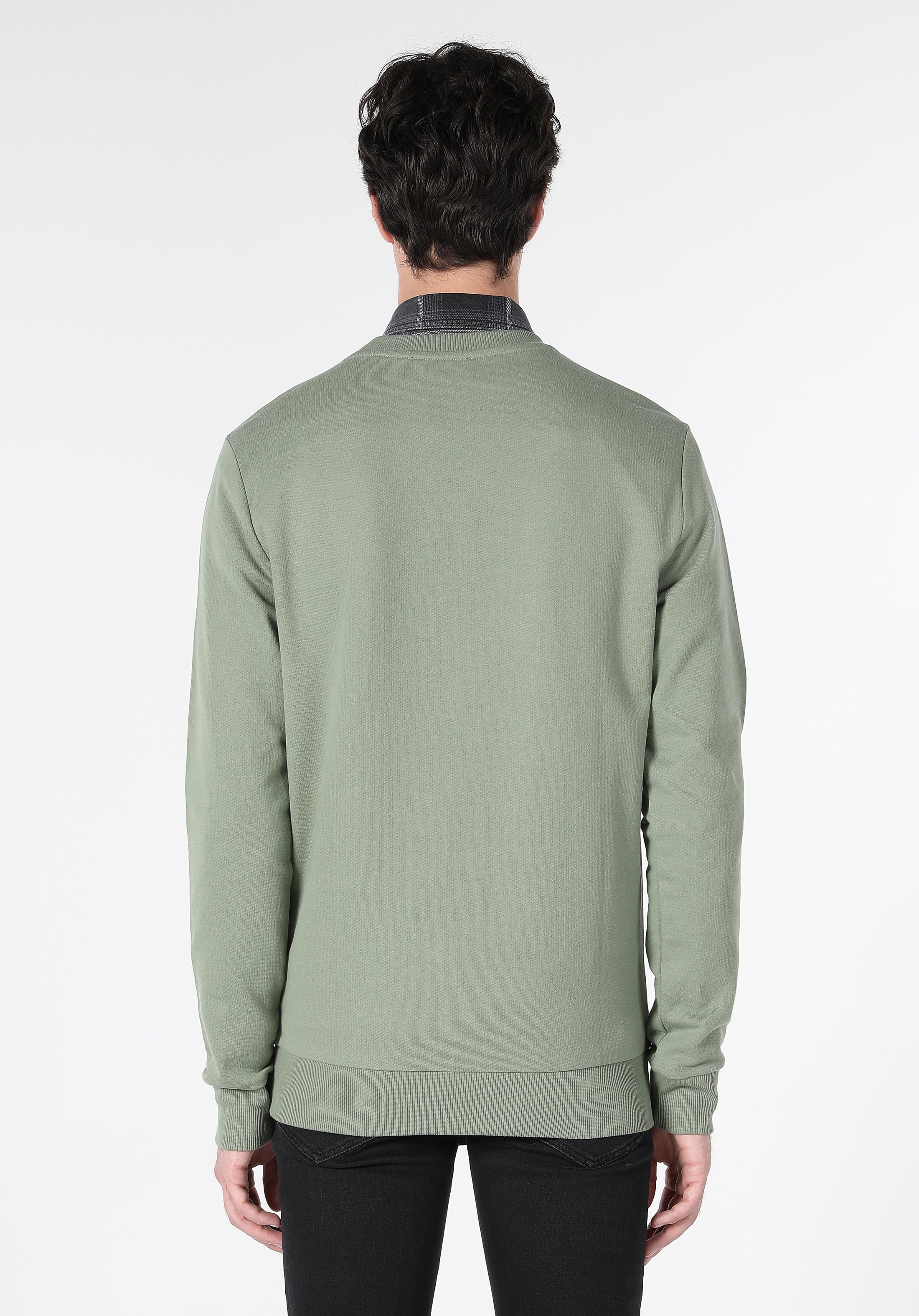 Afficher les détails de Vert Homme Pull-over