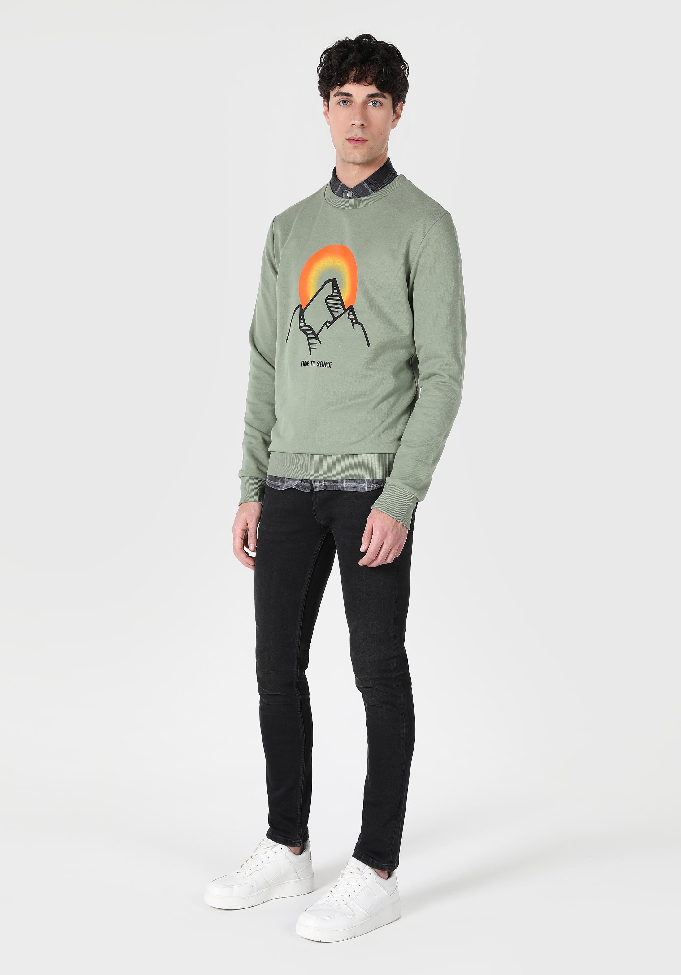 Afficher les détails de Vert Homme Pull-over