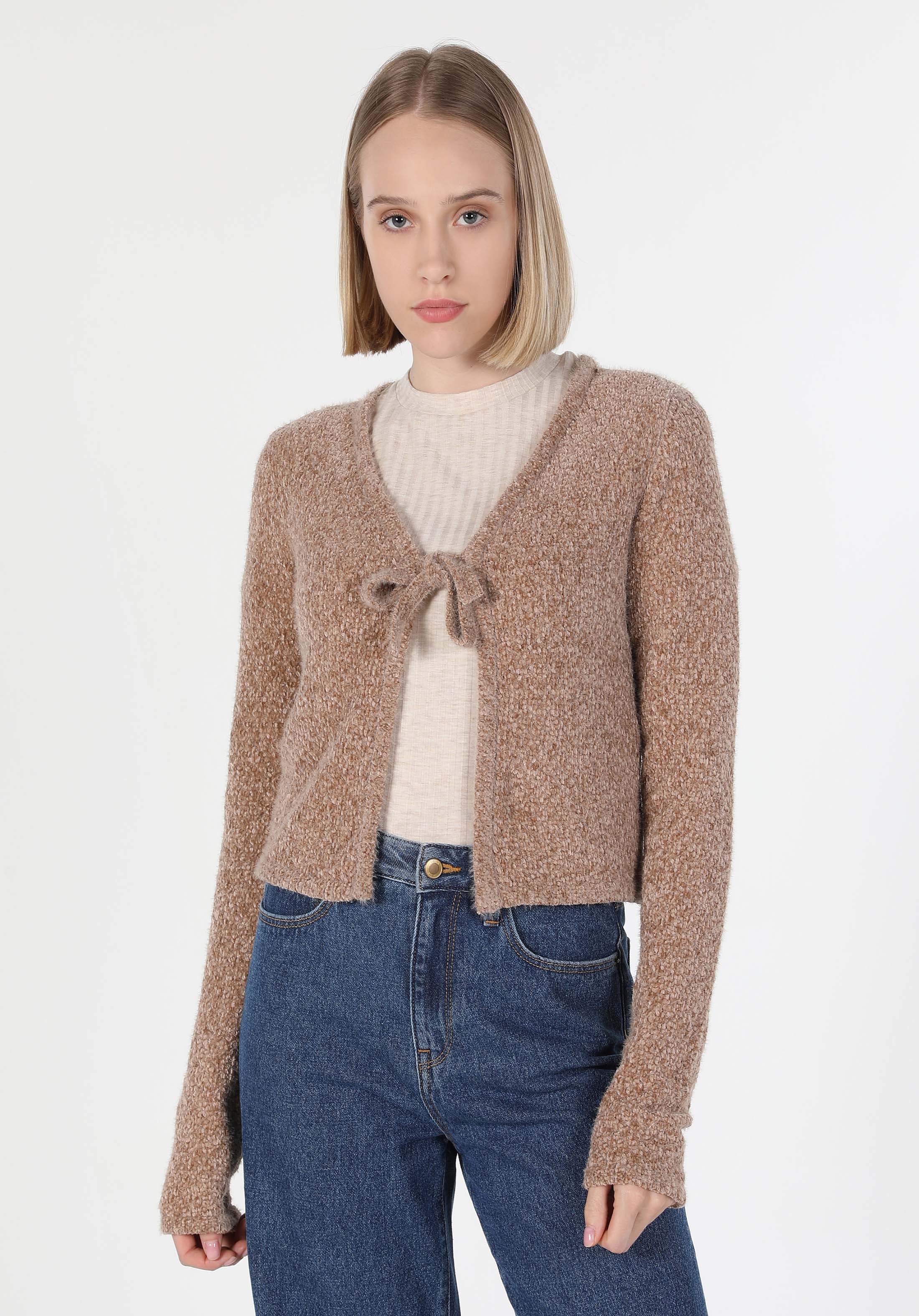 Afficher les détails de Beige Femmes Cardigan