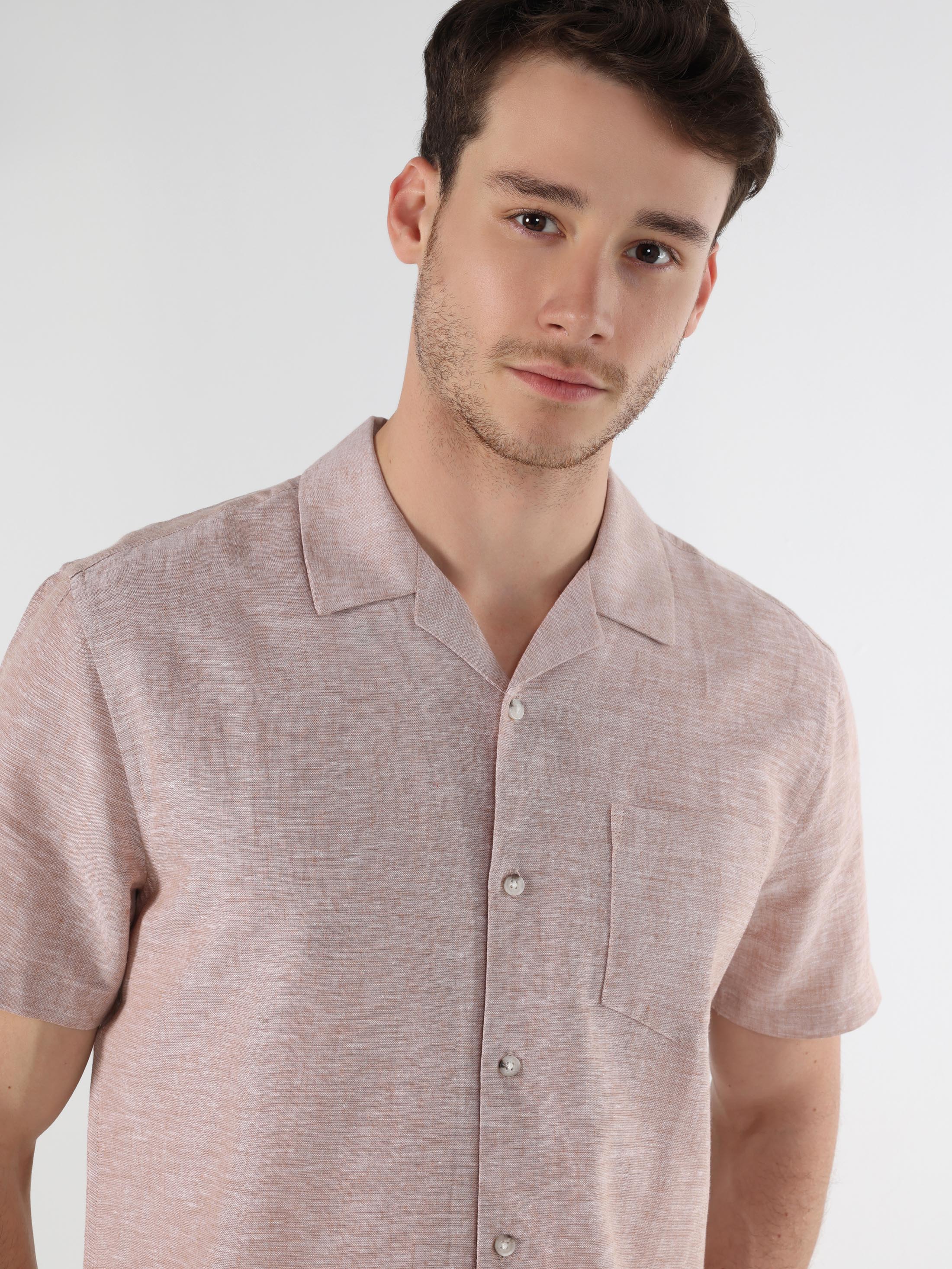 Afficher les détails de Beige Homme Chemise À Manches Courtes