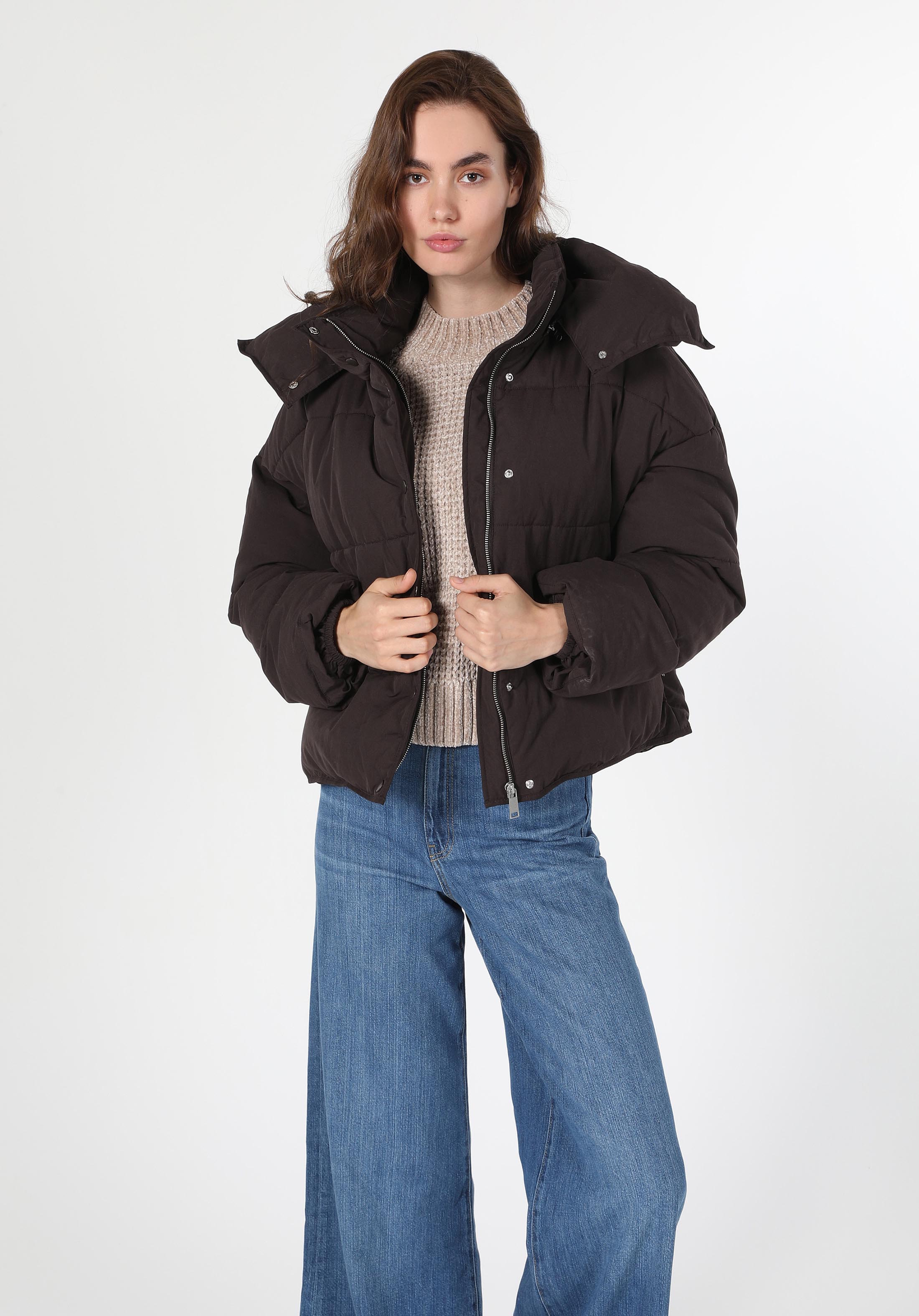 Afficher les détails de Marron Femmes Vestes