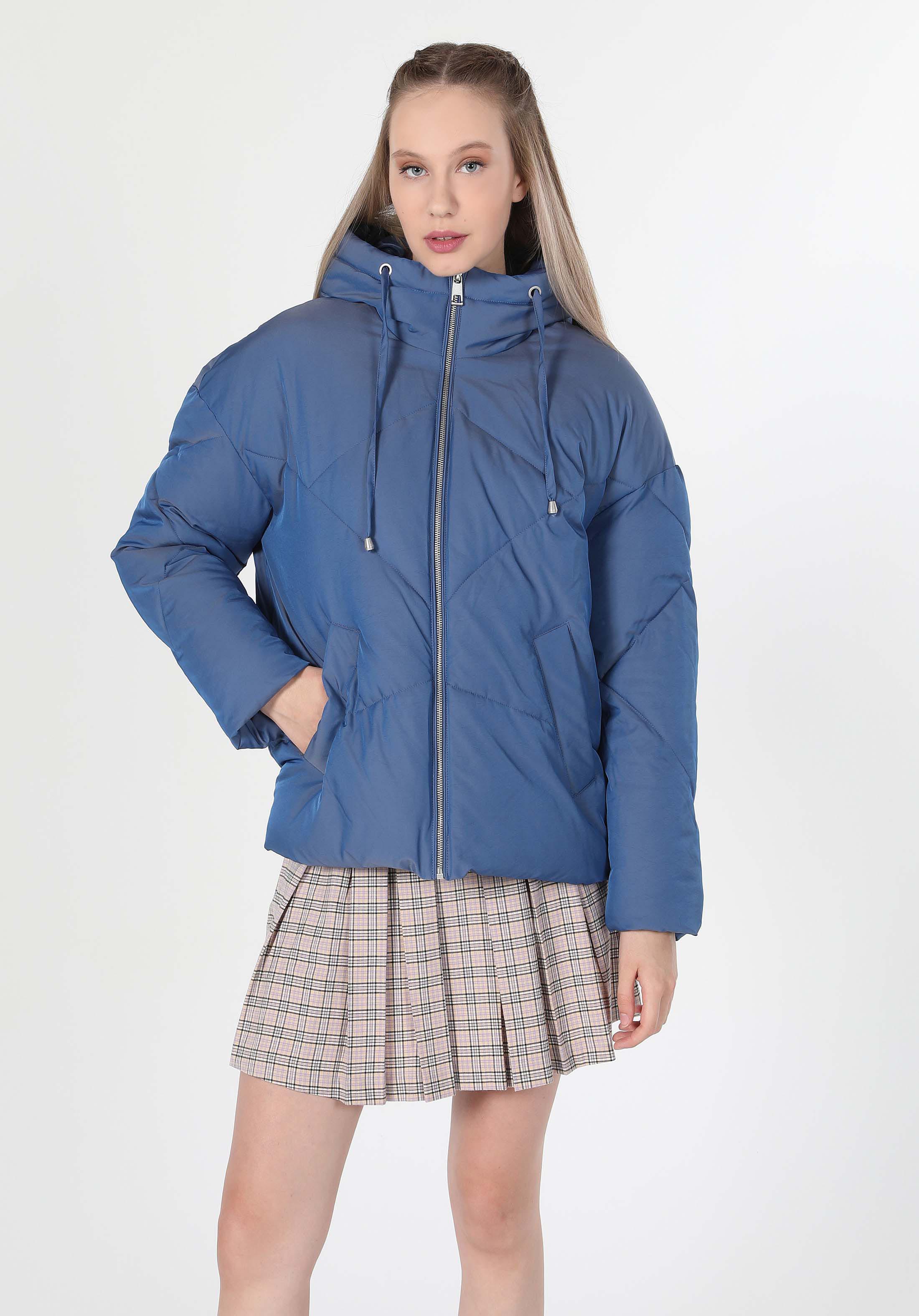 Afficher les détails de Bleu Femmes Vestes