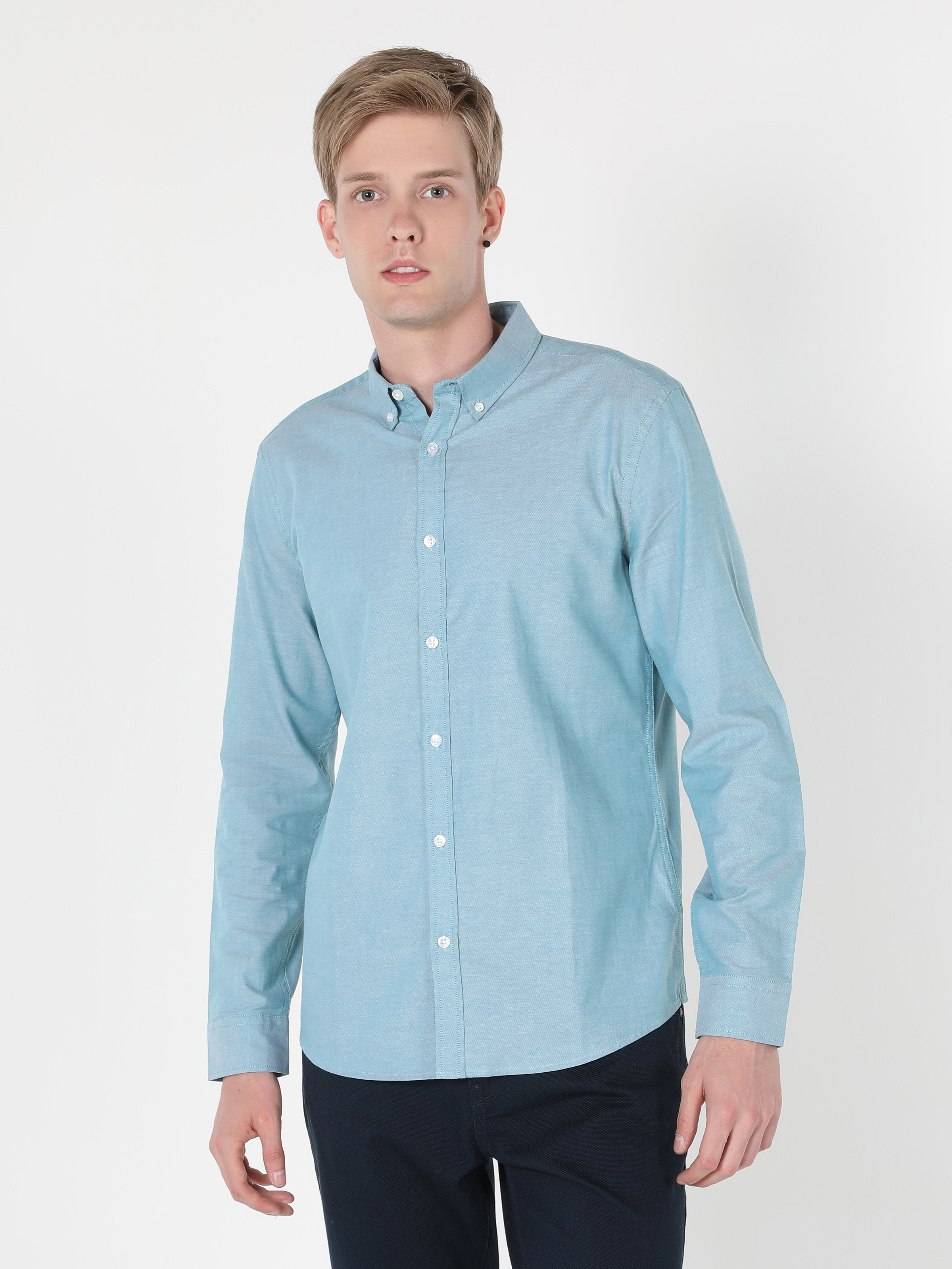 Afficher les détails de Chemise À Manches Longues Verte Coupe Slim Pour Hommes Cl1048576