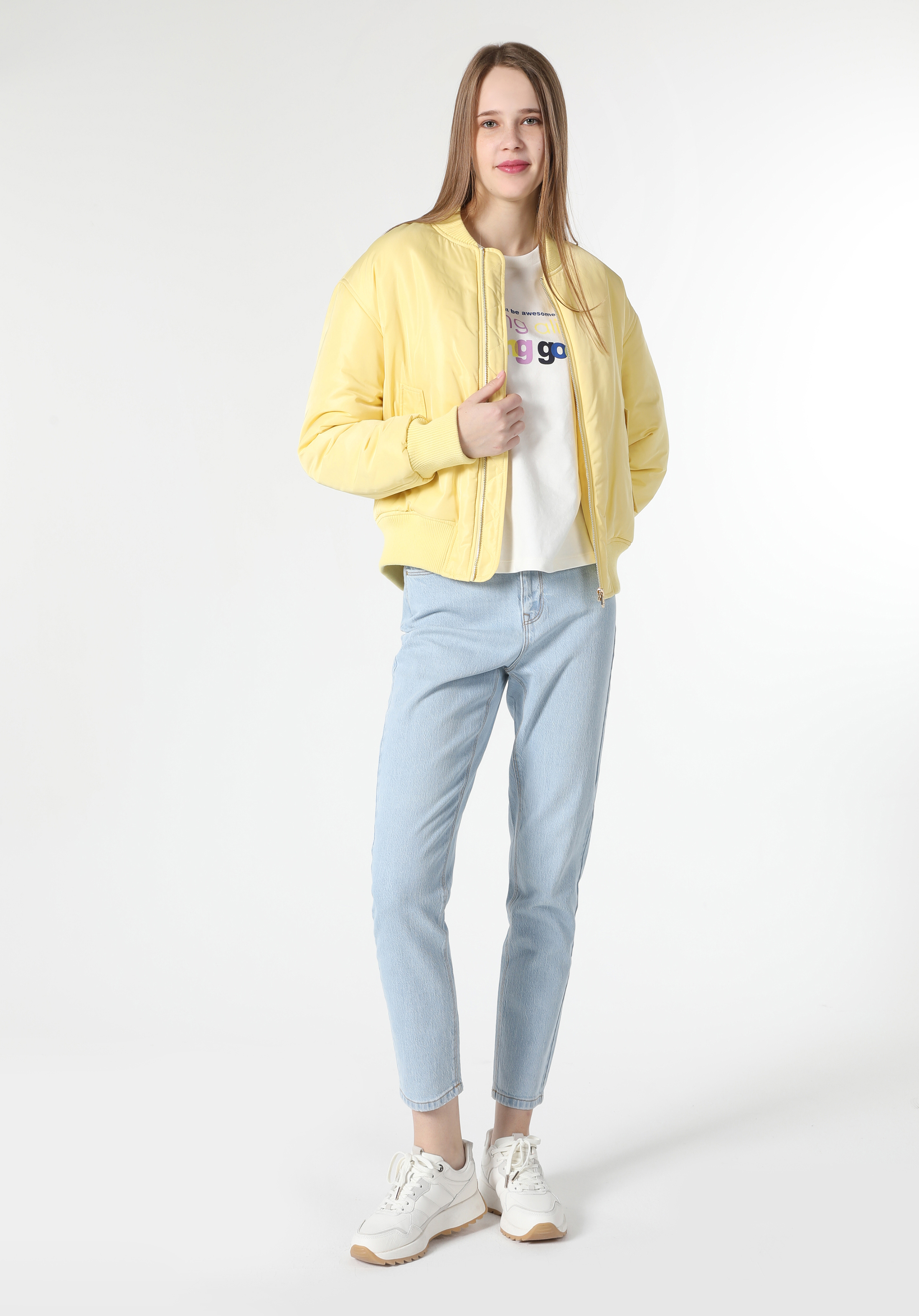 Afficher les détails de Jaune Femmes Vestes