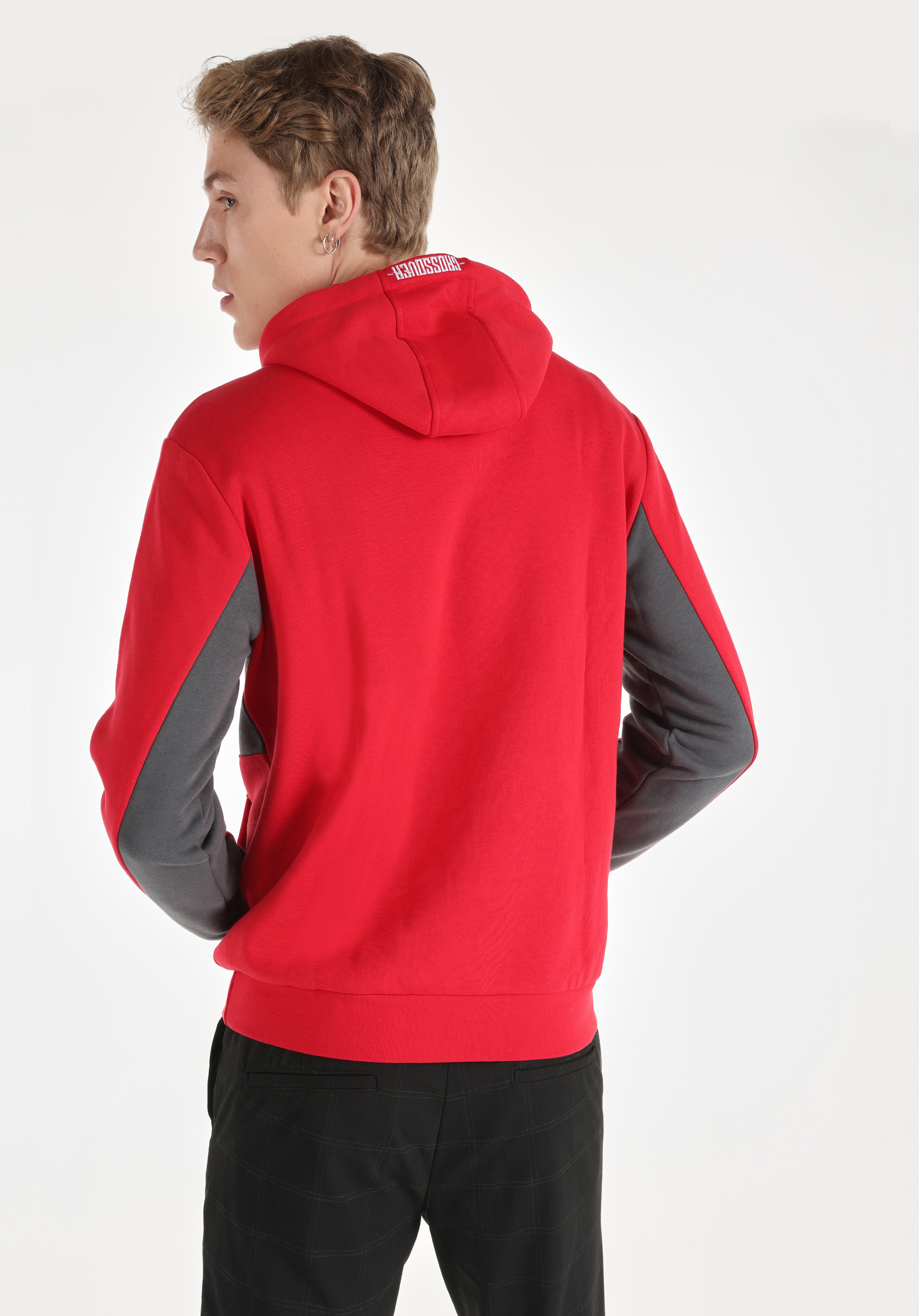 Afficher les détails de Rouge Homme Pull-over