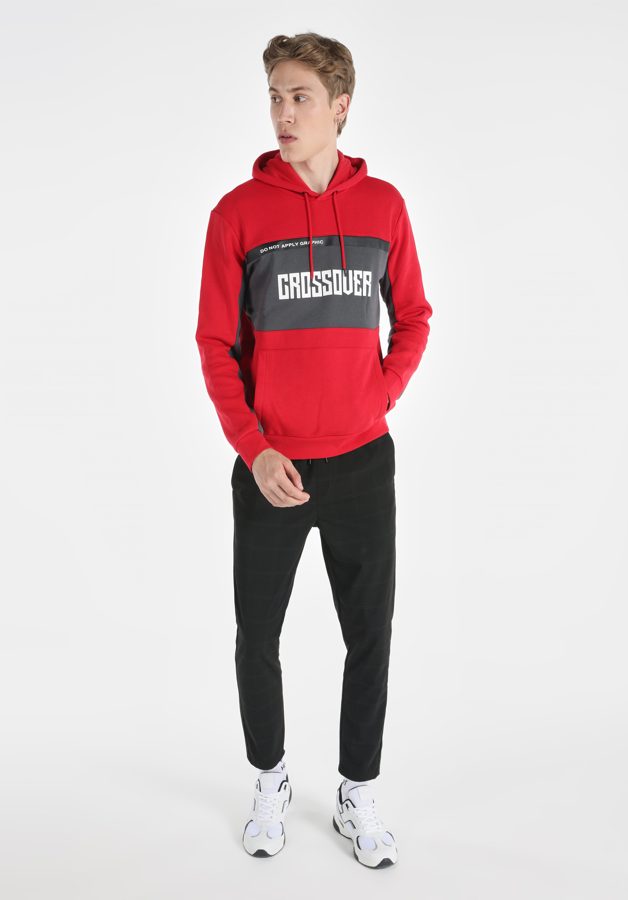 Afficher les détails de Rouge Homme Pull-over