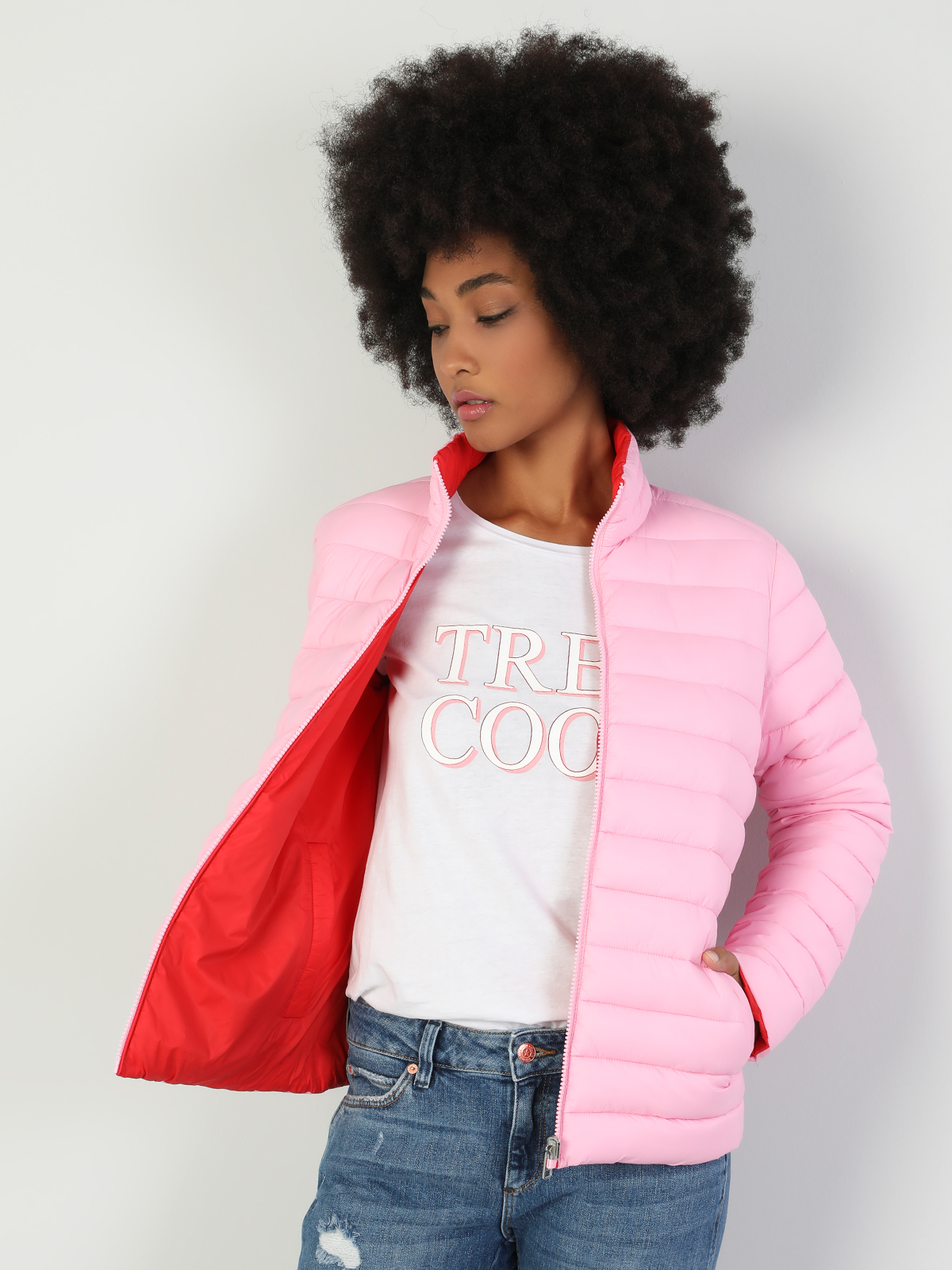 Afficher les détails de Multicolou Femmes Vestes