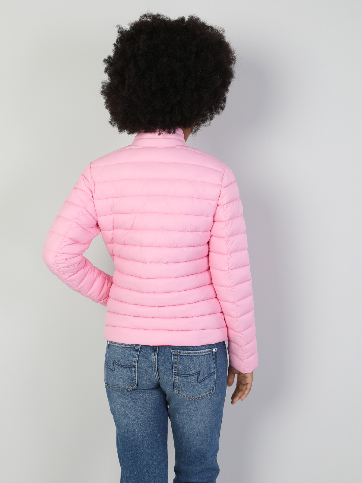 Afficher les détails de Multicolou Femmes Vestes