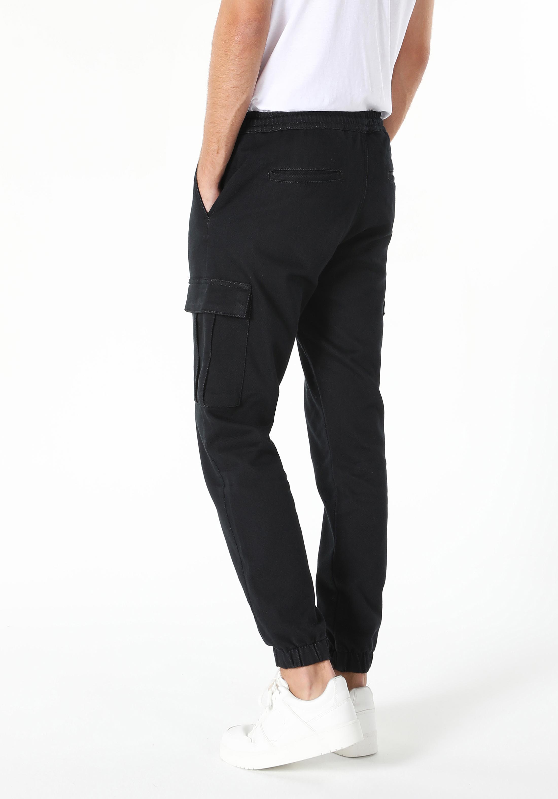 Afficher les détails de Noir Homme Pantalons