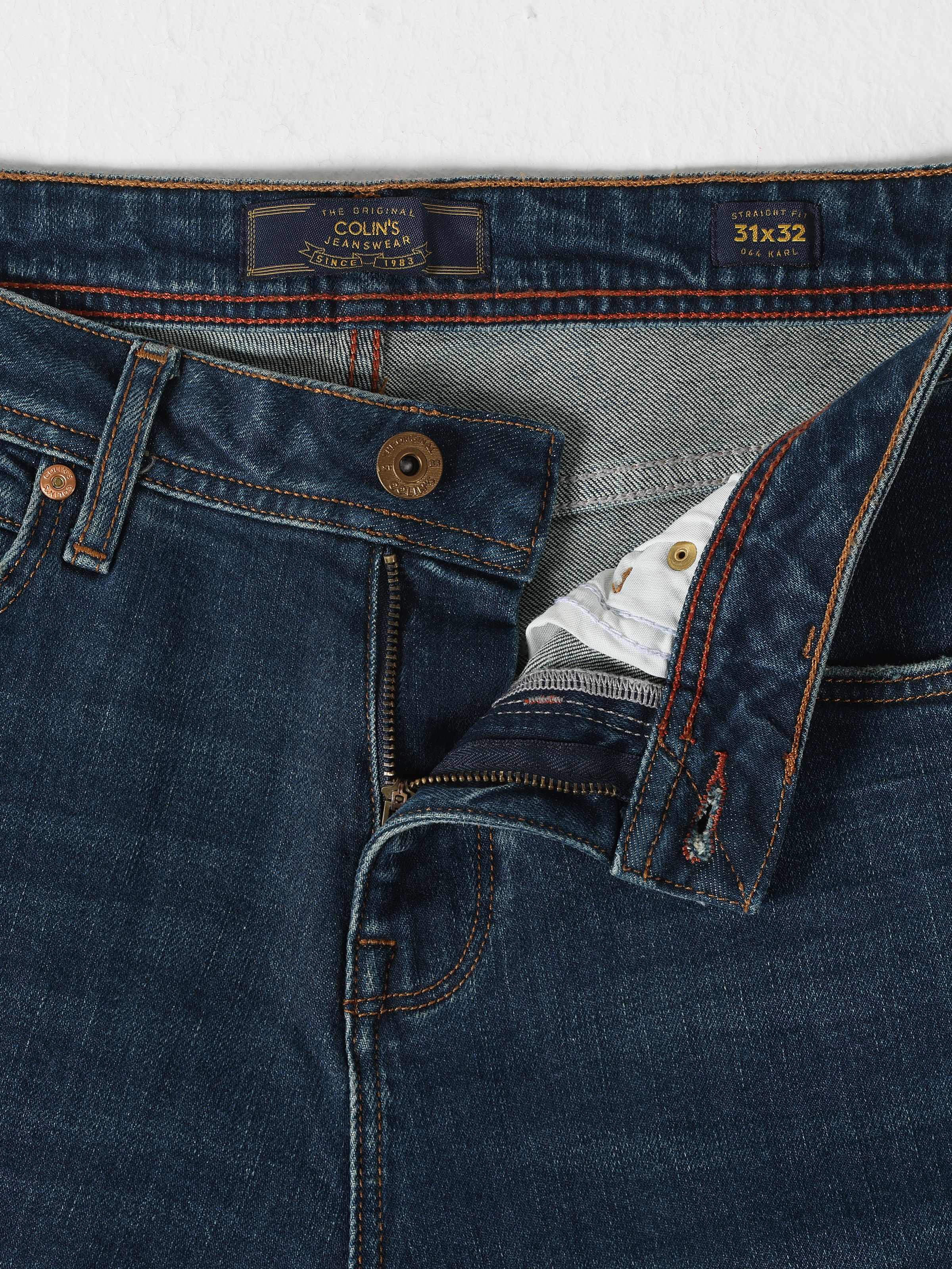 Afficher les détails de 044 Karl Coupe Droite Taille Basse Jambe Droite Pantalon En Jean Bleu Pour Hommes