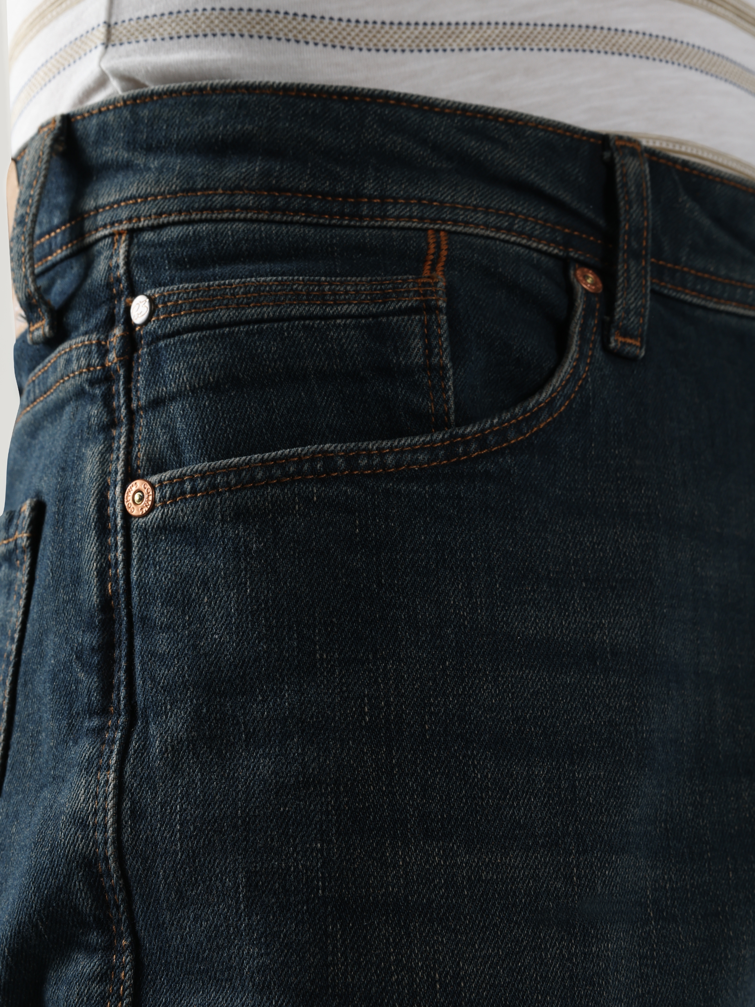 Afficher les détails de 067 Jack Pantalon Taille Moyenne Coupe Droite Jambe Droite Marron Pour Homme