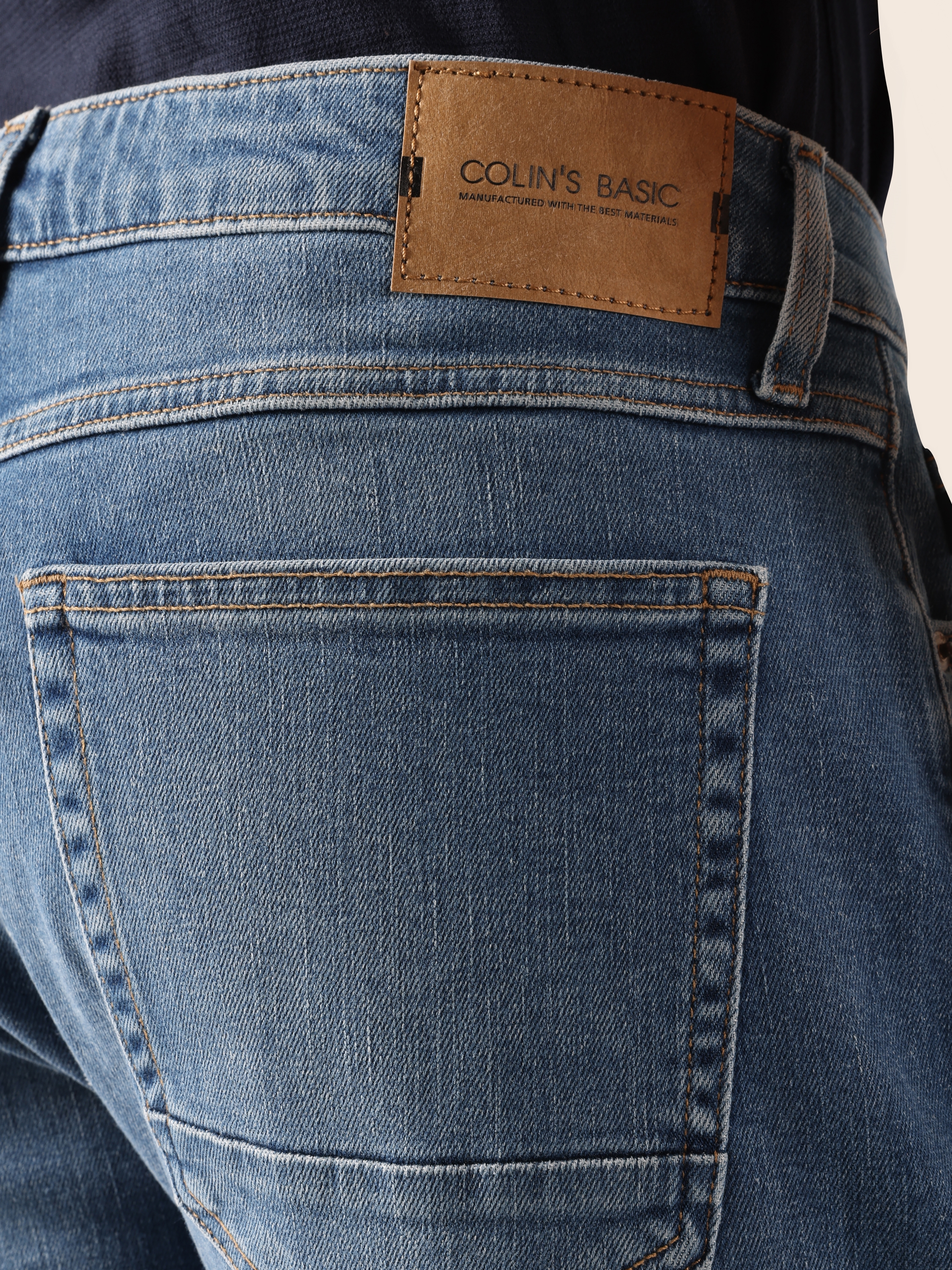 Afficher les détails de 067 Jack Pantalon En Jean Bleu Pour Homme, Taille Moyenne, Coupe Régulière, Jambe Droite