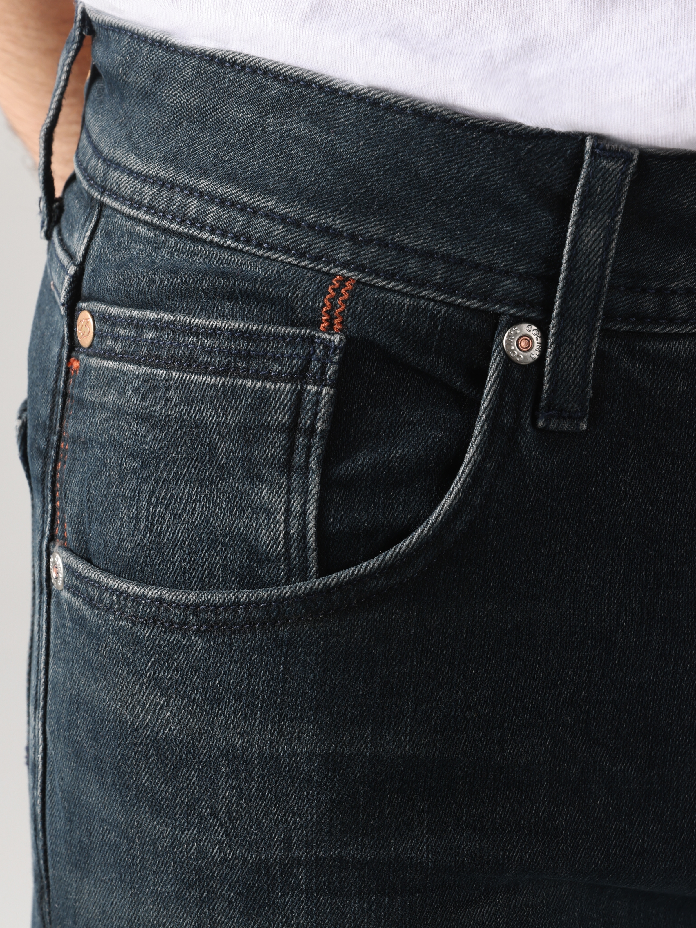 Afficher les détails de 044 Karl Regular Fit Taille Basse Jambe Droite Pantalon En Jean Bleu Foncé Pour Hommes