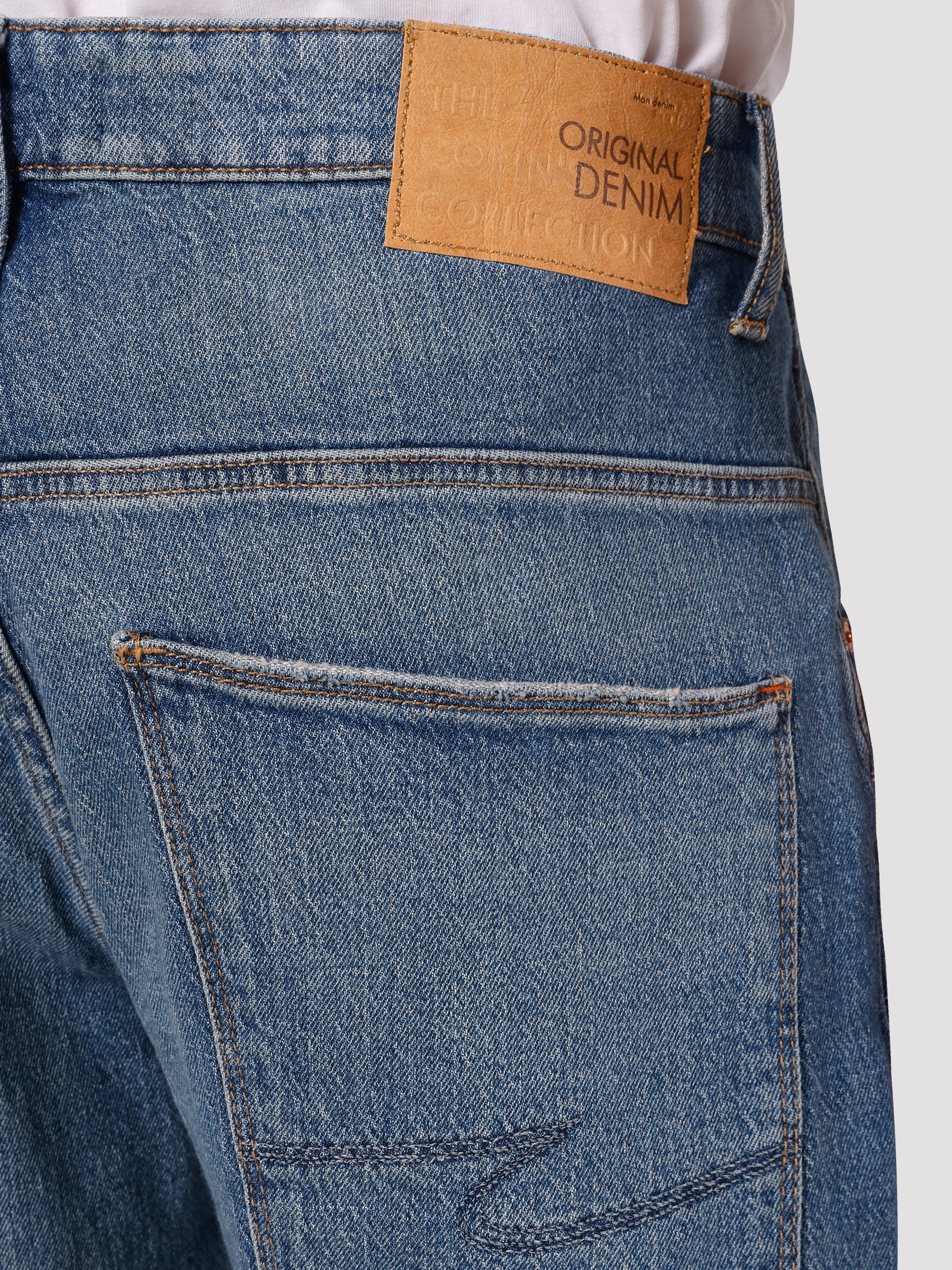 Afficher les détails de 030 Nelson Coupe Régulière Taille Moyenne Short En Jean Bleu Pour Hommes