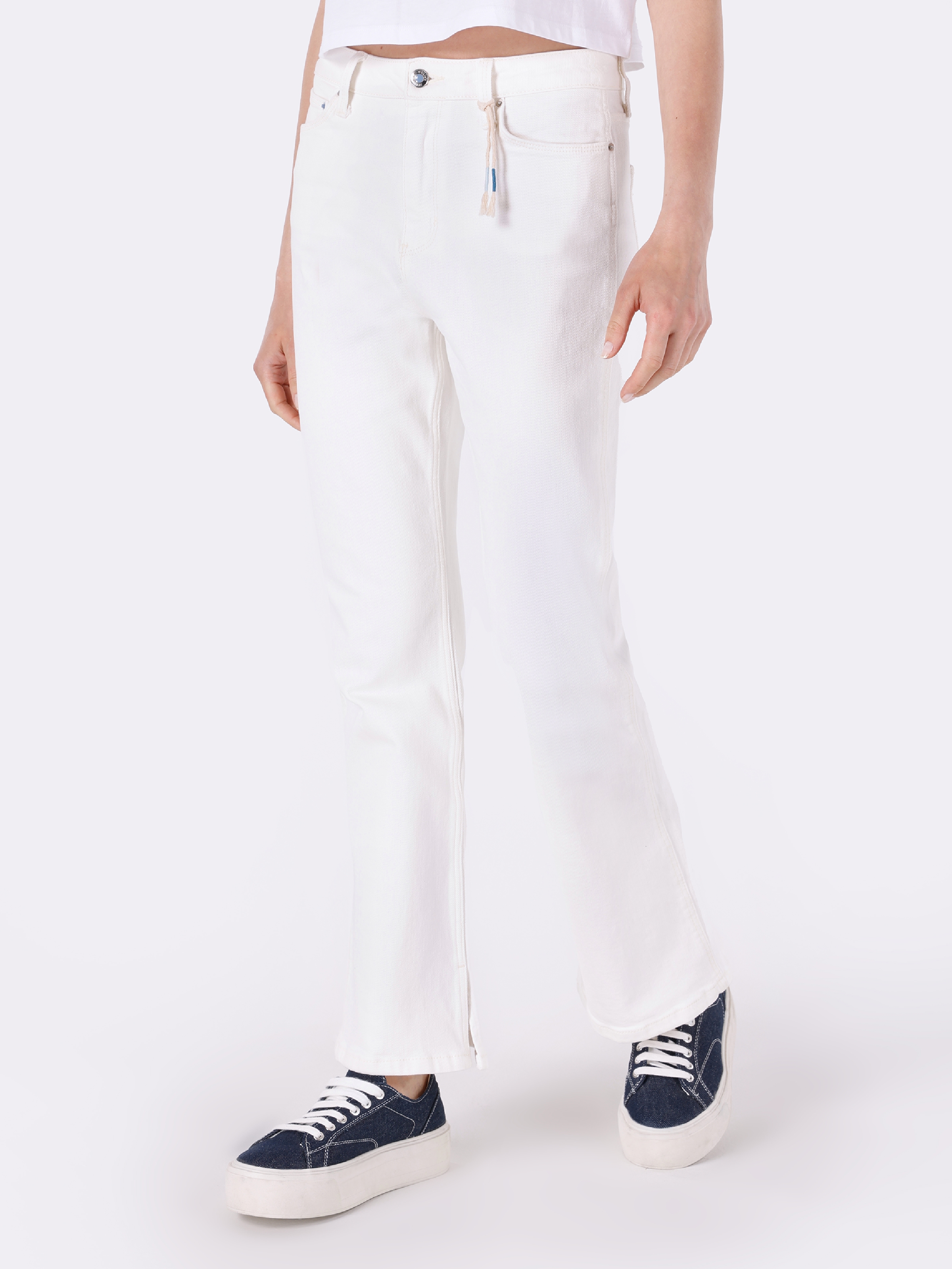 Afficher les détails de 791 Monica Regular Fit Taille Normale Jambe Large Pantalon En Jean Blanc Pour Femme