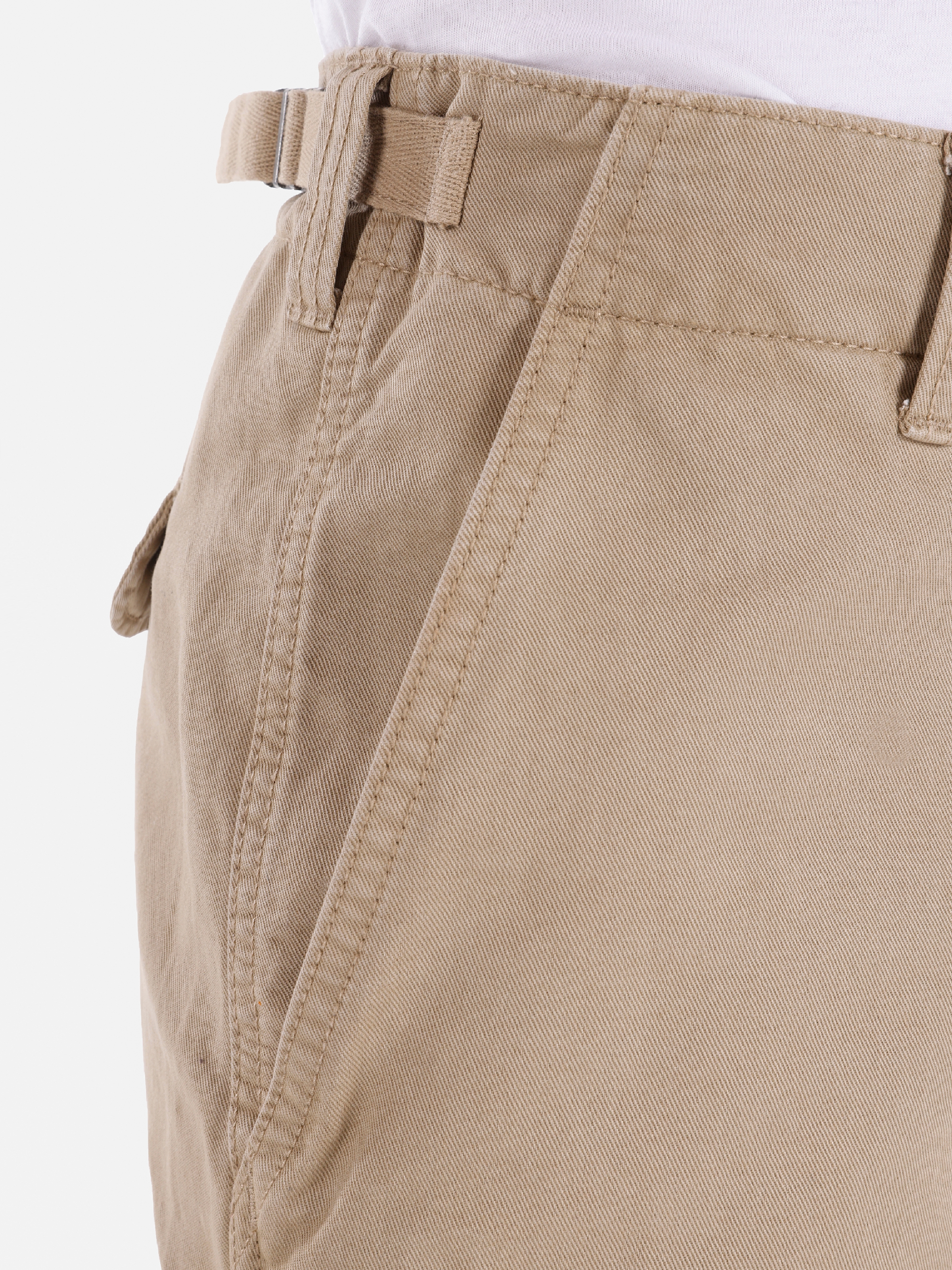Afficher les détails de Beige HOMME Pantalons