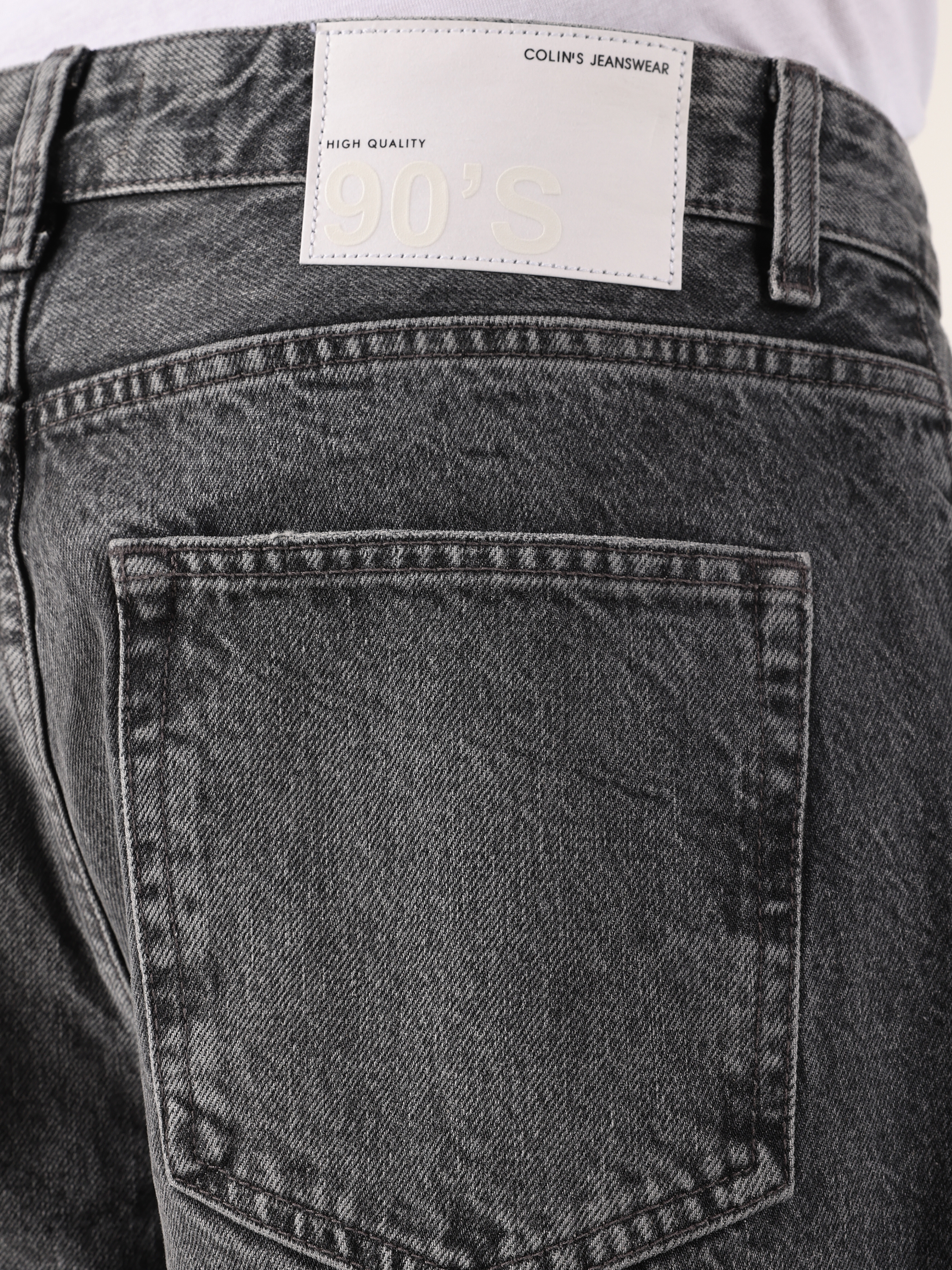 Afficher les détails de 057 Milas Pantalon En Jean Gris Coupe Ample Et Décontractée Pour Homme