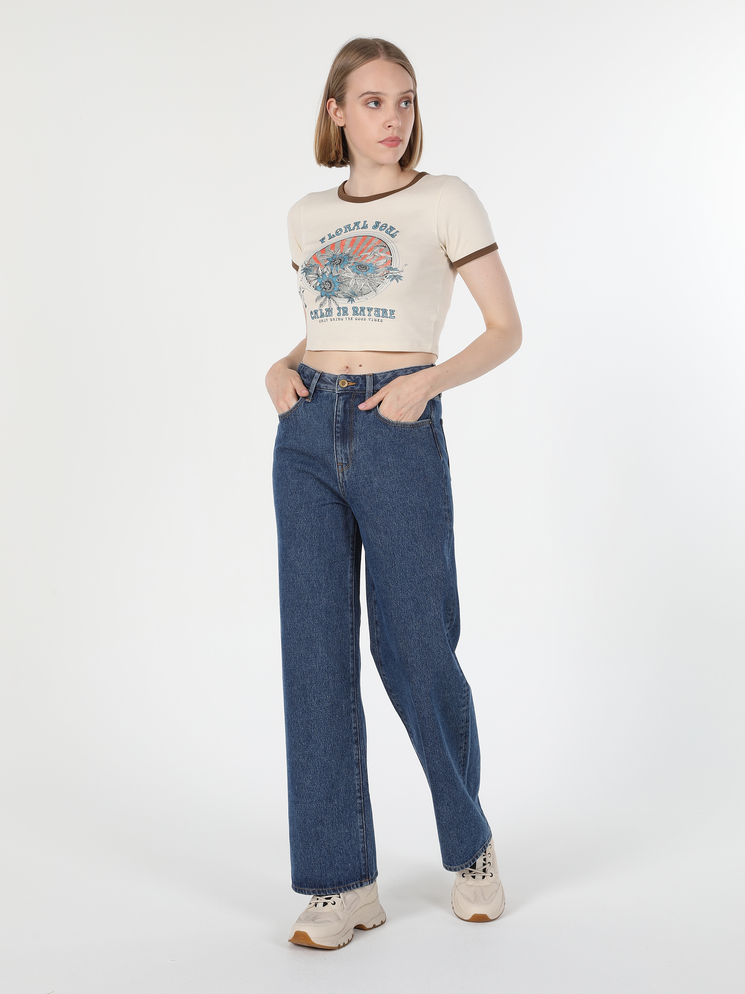 Afficher les détails de Pantalon En Jean Bleu Taille Haute Pour Femme, Coupe Régulière, Jambe Large, 970 Berry