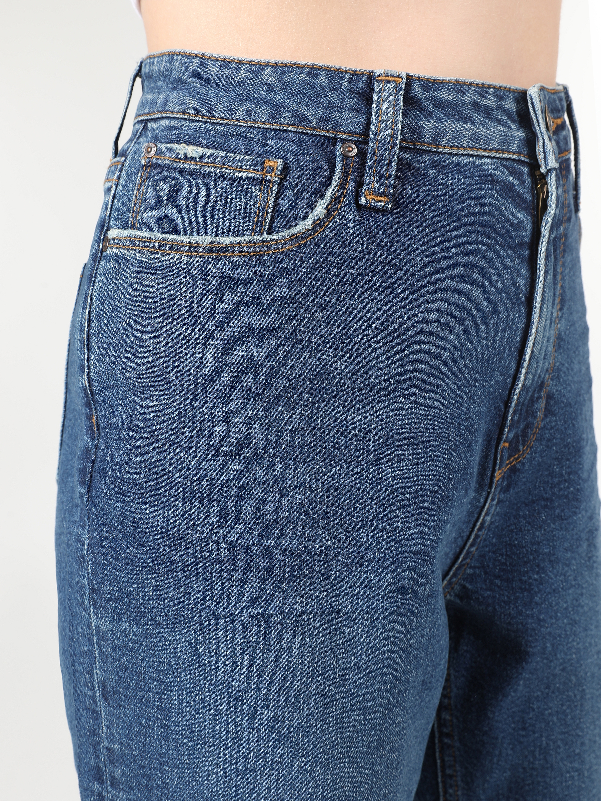 Afficher les détails de 896 Maria Pantalon Coupe Décontractée Taille Haute Jambe Droite Bleu Pour Femme