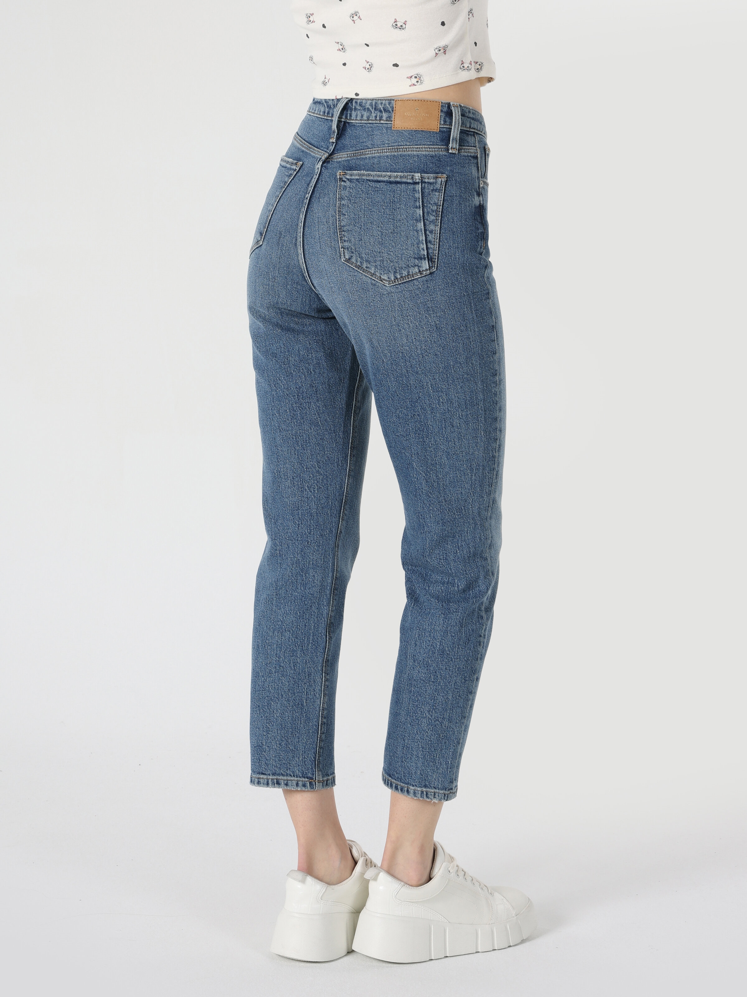 Afficher les détails de 891 Maya Pantalon En Jean Bleu Pour Femme, Coupe Slim, Taille Normale, Jambe Effilée