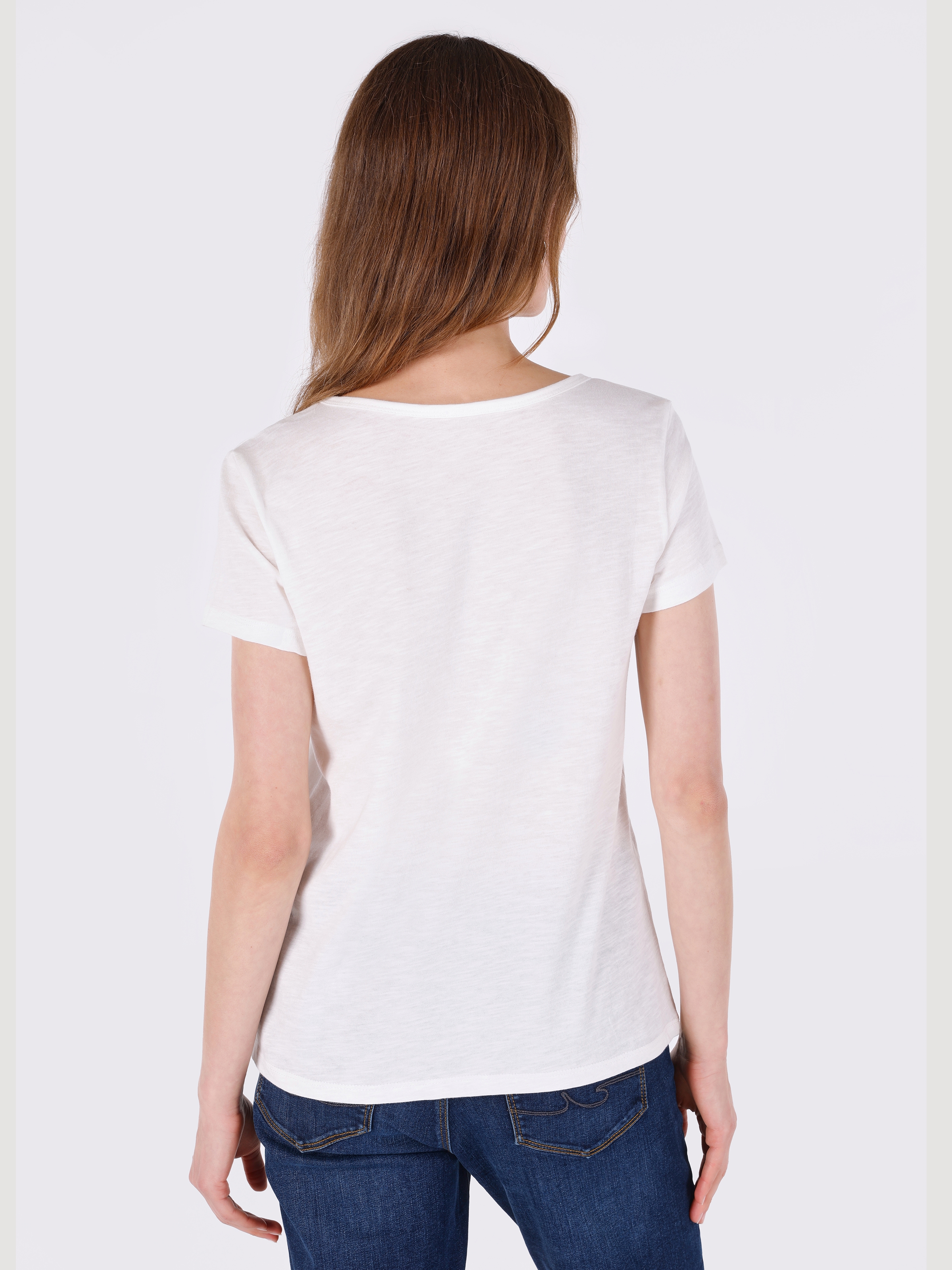 Afficher les détails de T-Shirt Blanc À Manches Courtes Pour Femmes, Coupe Régulière, Col En V, Tricoté