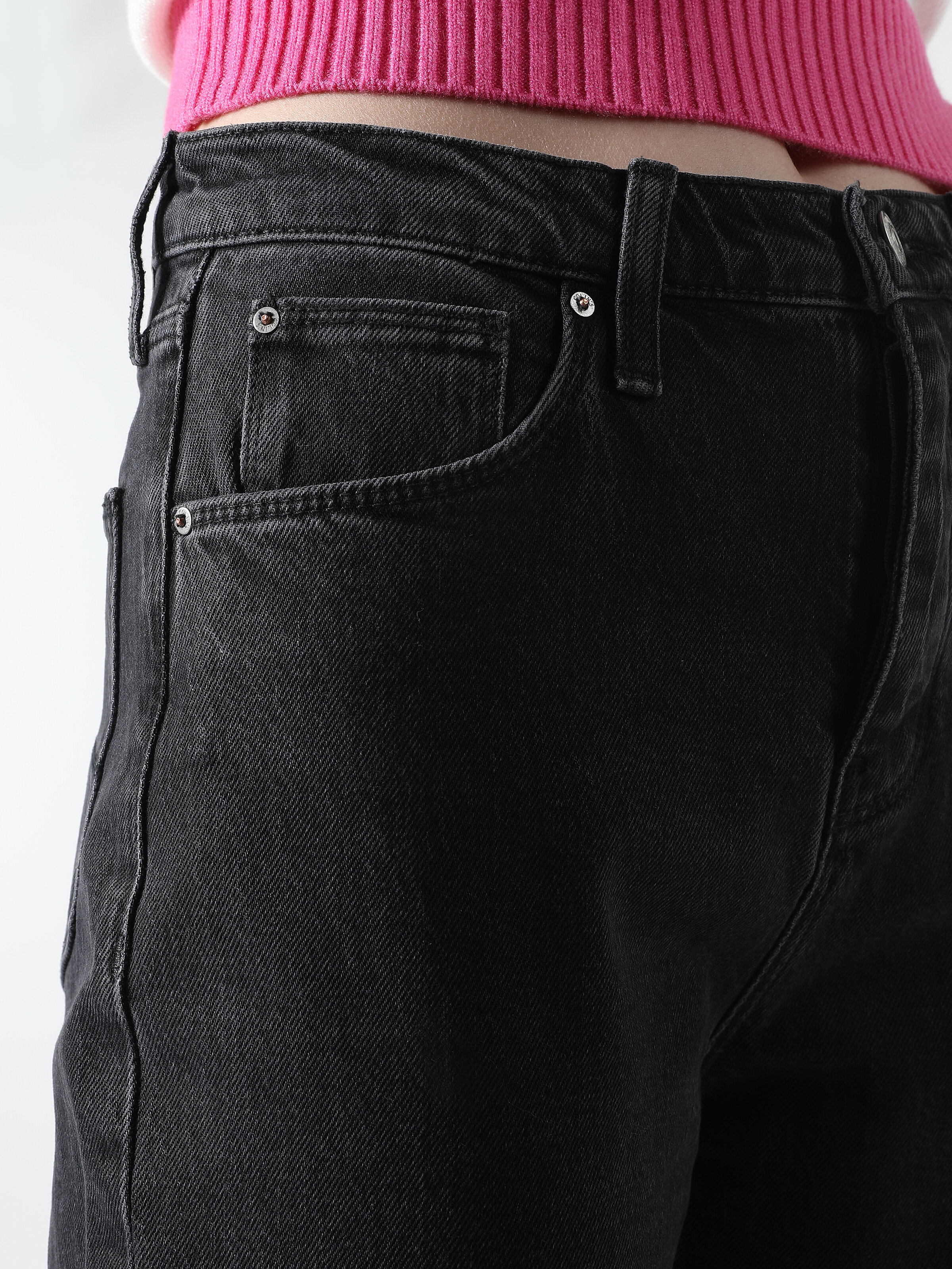 Afficher les détails de 900 Laris Pantalon Femme Coupe Normale Taille Haute Jambe Droite Denim