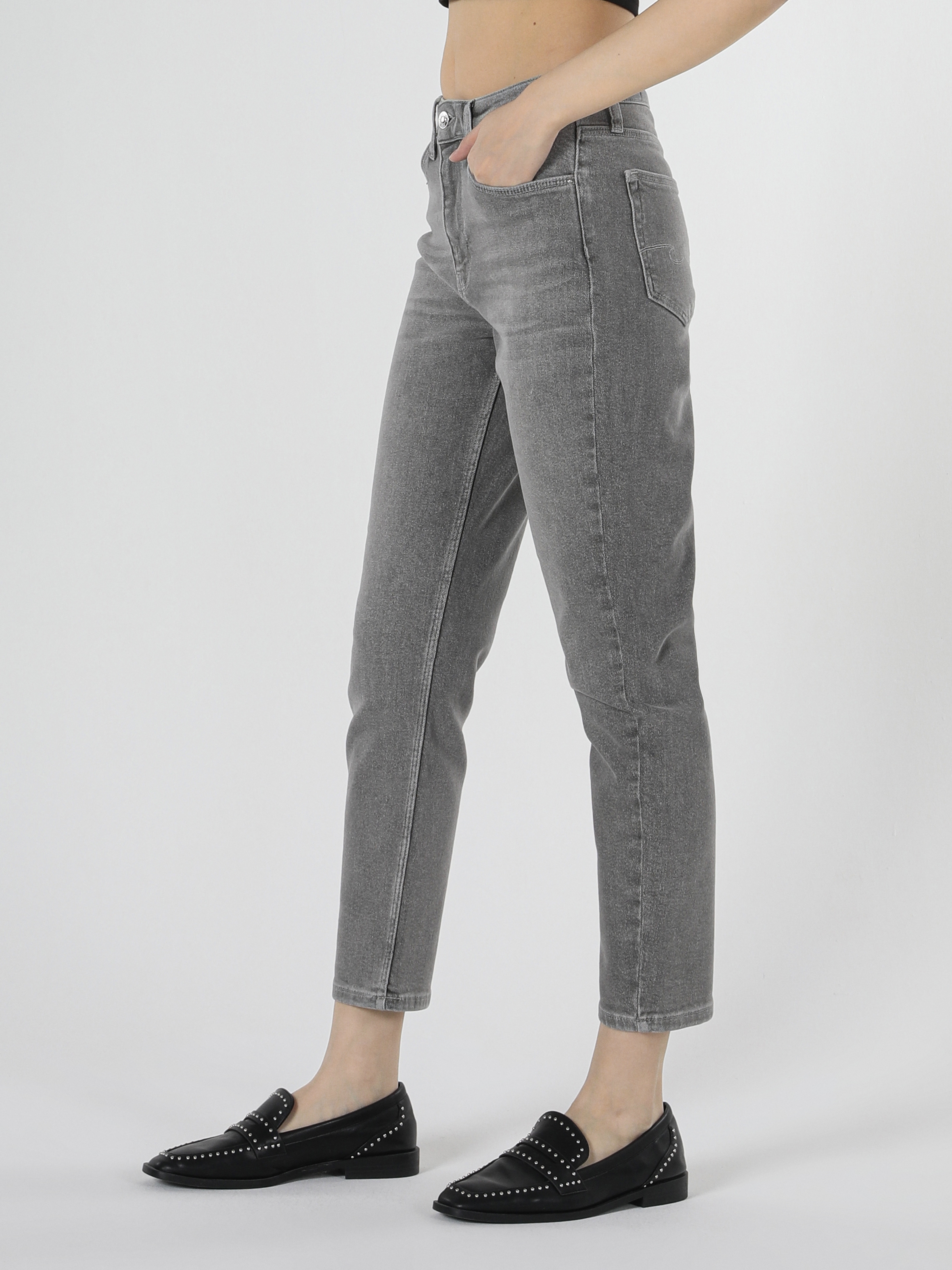 Afficher les détails de 891 Maya Pantalon En Jean Gris Pour Femme, Coupe Slim, Taille Normale, Jambe Effilée