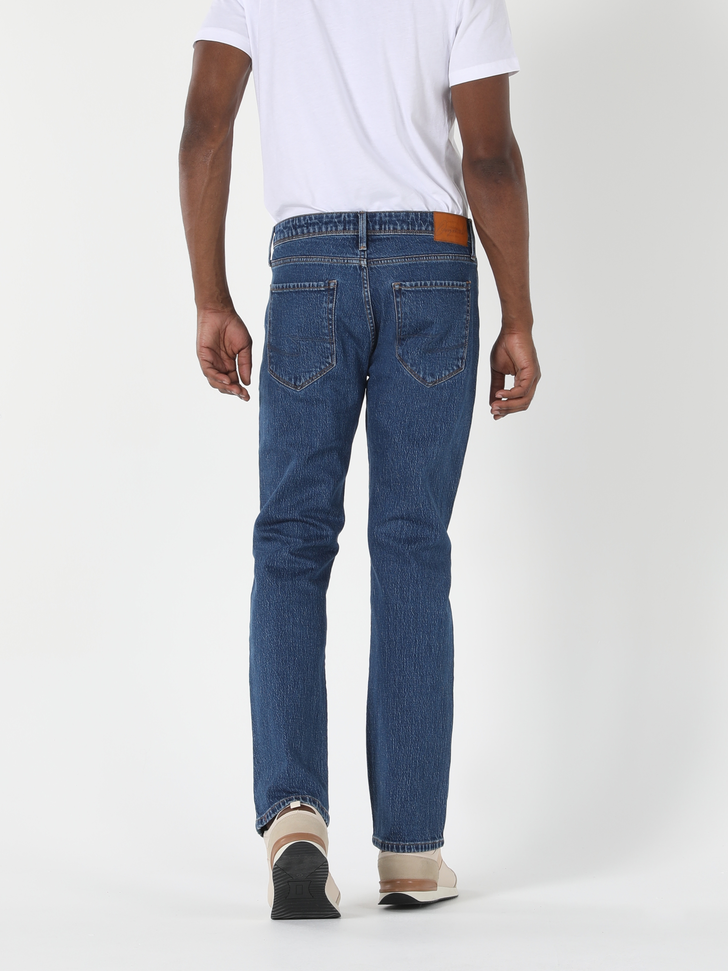 Afficher les détails de 045 David Coupe Normale Taille Normale Jambe Droite Pantalon En Jean Bleu Pour Hommes
