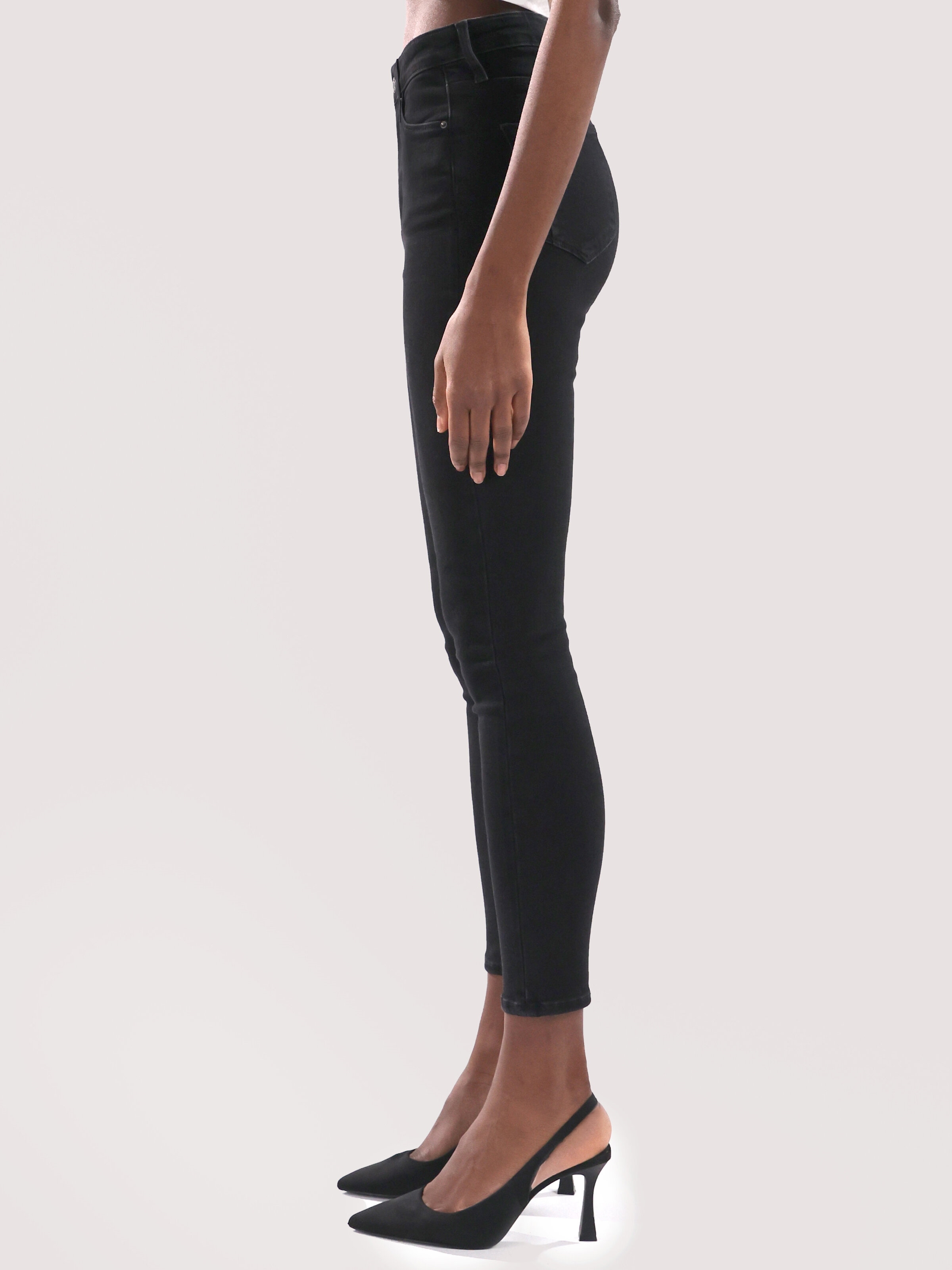 Afficher les détails de 760 Dıana Pantalon Femme Coupe Slim Taille Haute Jambe Droite Noir