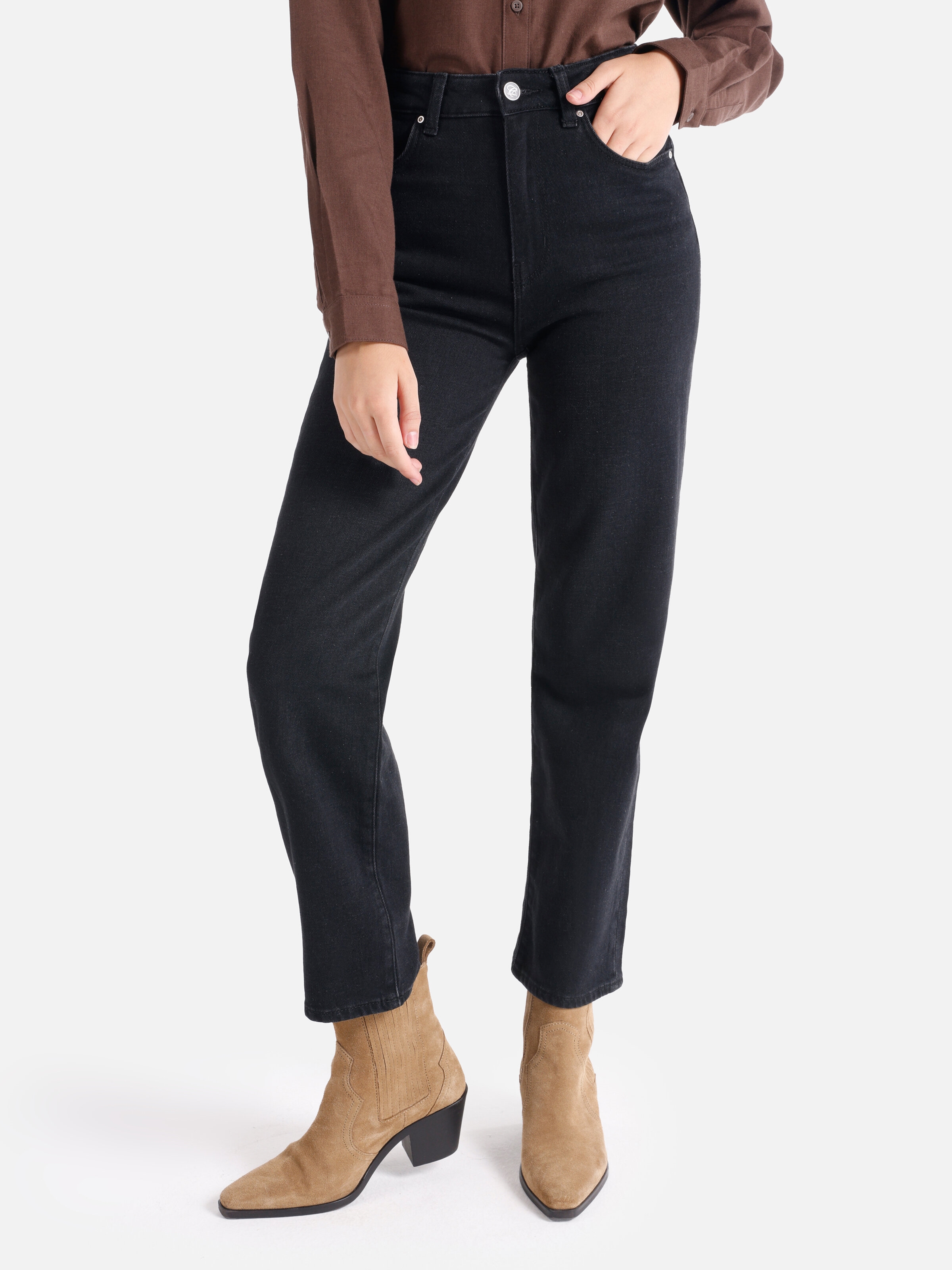 Afficher les détails de Pantalon Jean Noir Pour Femmes