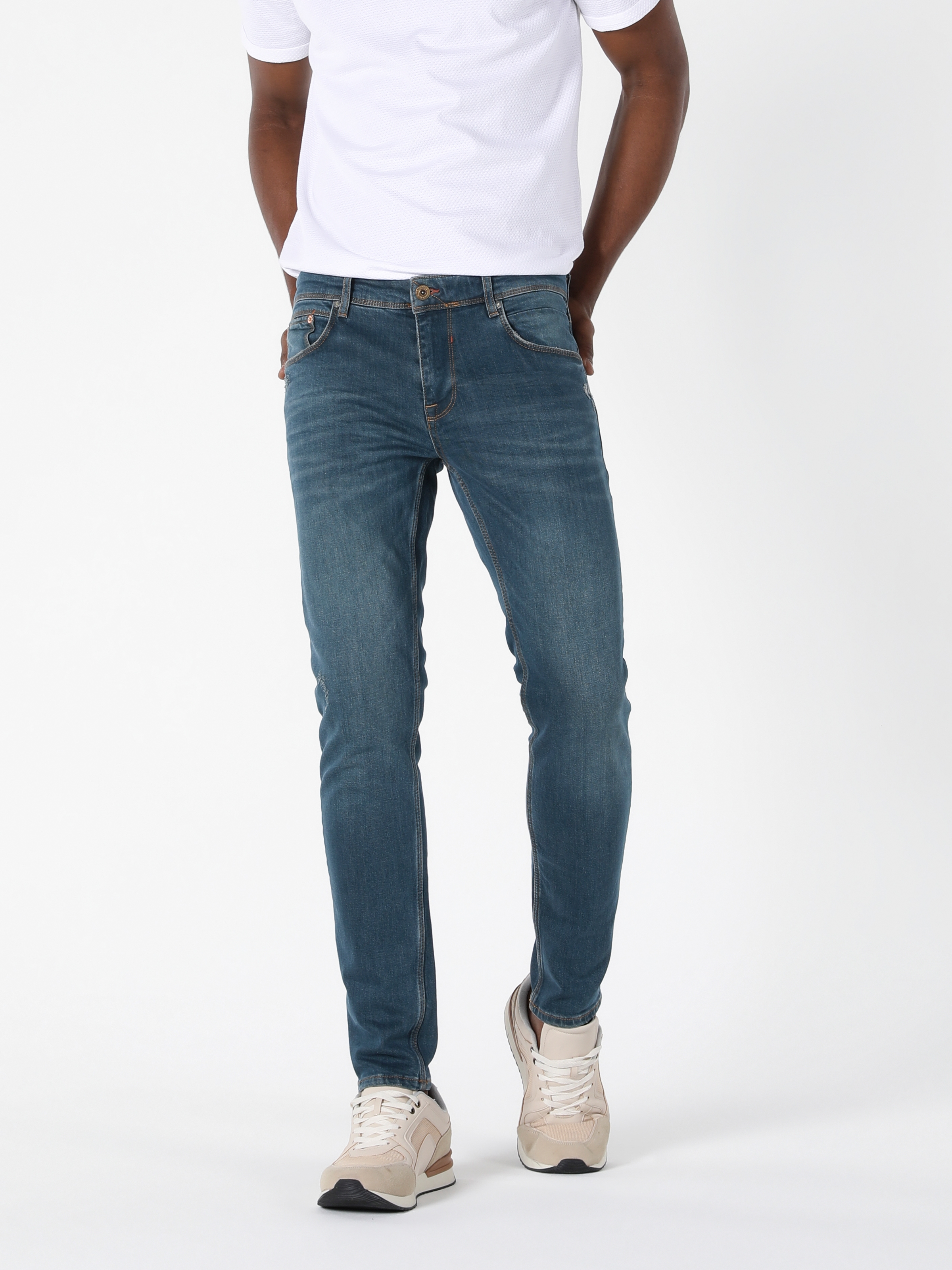 Afficher les détails de 041 Danny Slim Fit Taille Basse Jambe Étroite Pantalon En Jean Bleu Pour Hommes