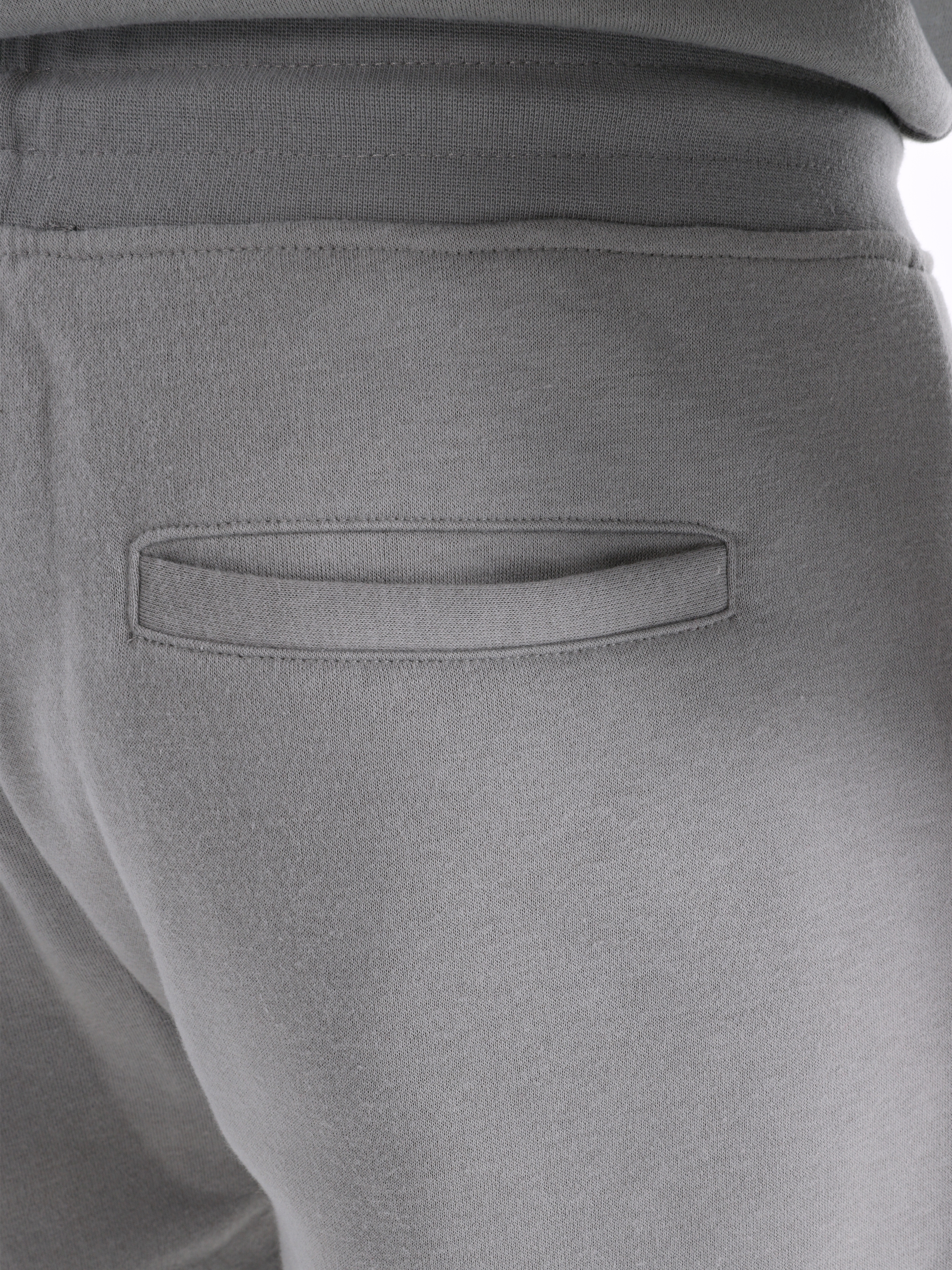 Afficher les détails de Pantalon De Survêtement Gris Taille Moyenne Coupe Slim Pour Homme