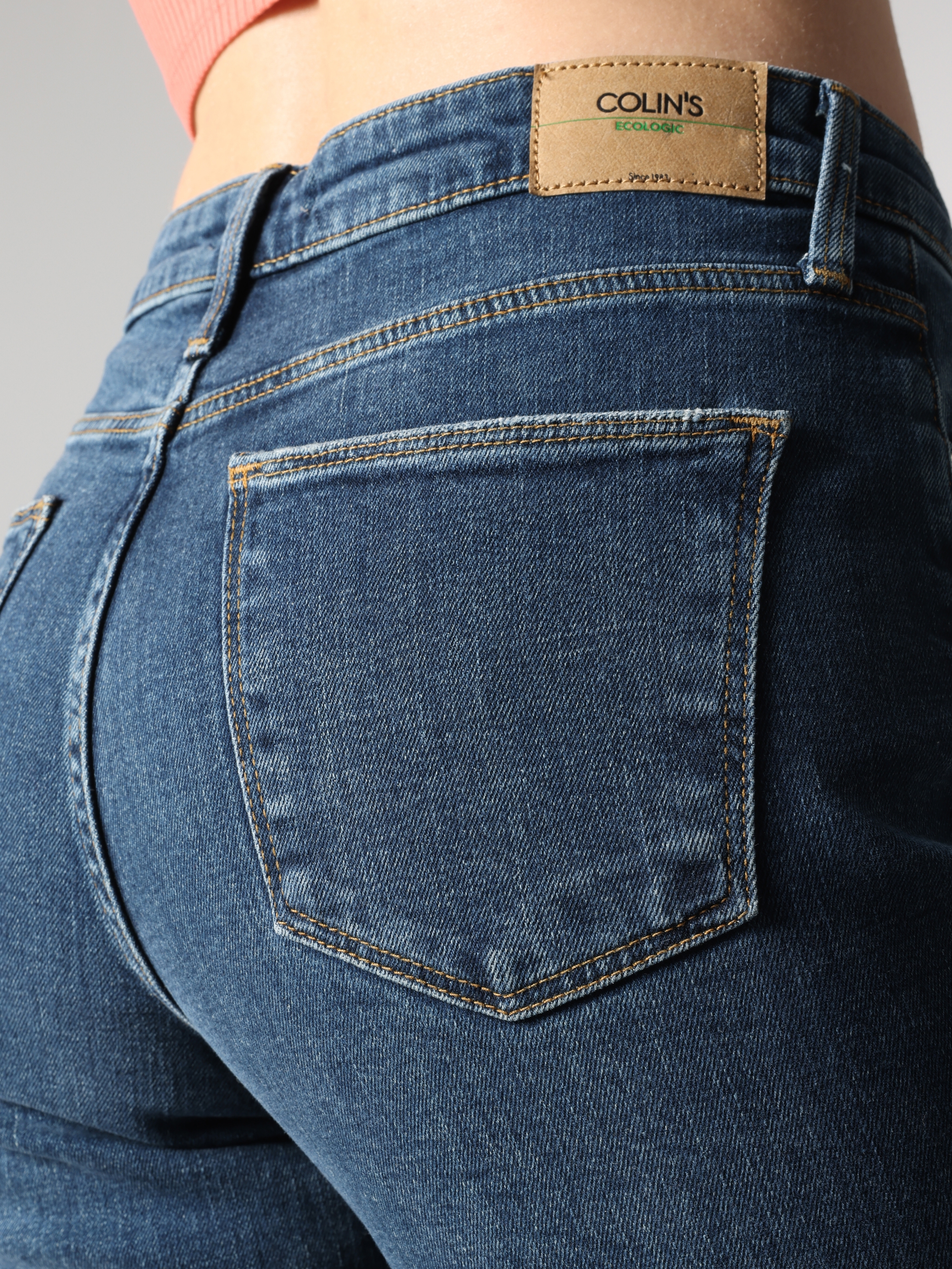 Afficher les détails de Pantalon Femme 891 Maya Coupe Slim Taille Moyenne Jambe Fuselée Bleu