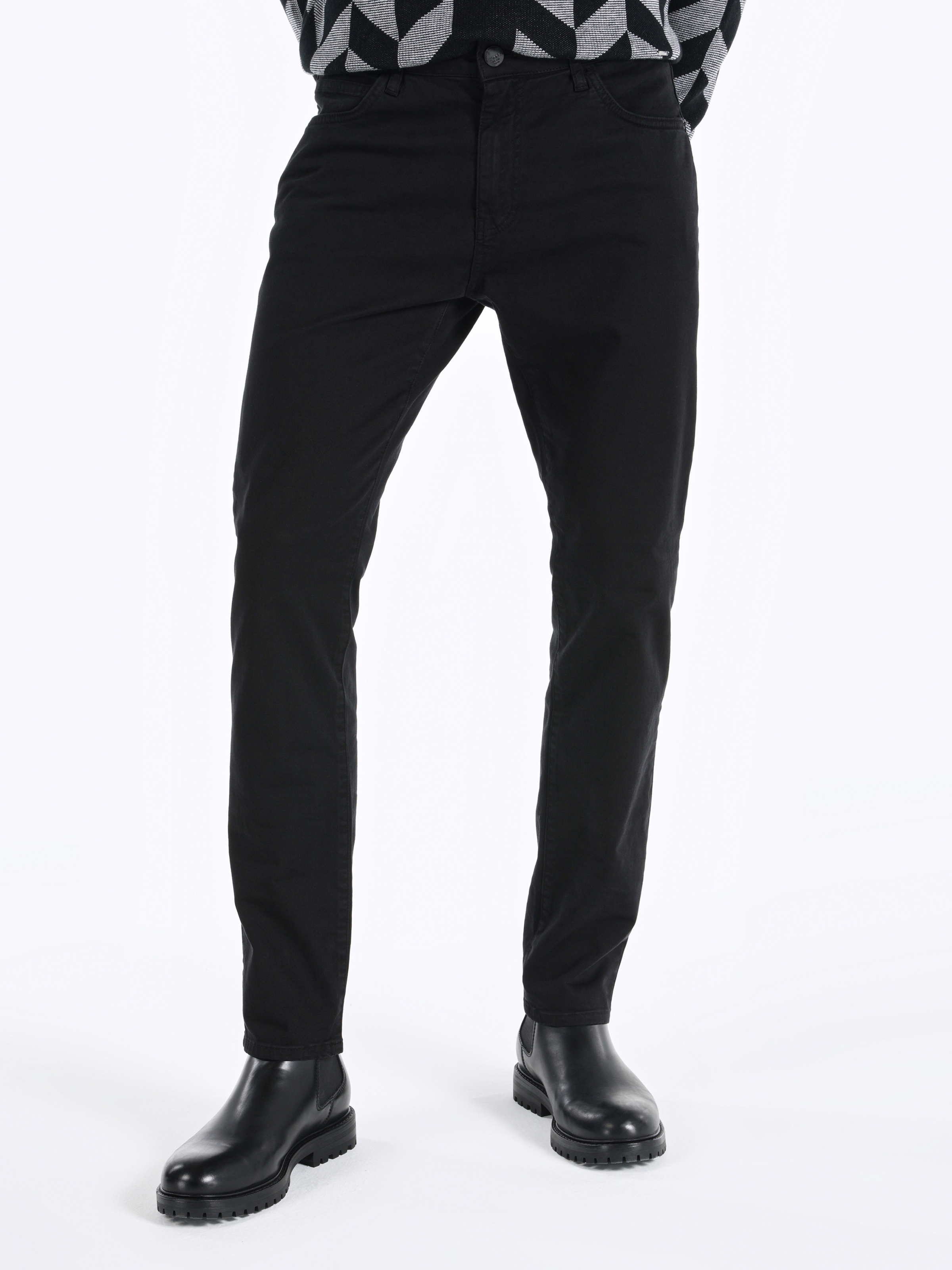 Afficher les détails de Pantalon Homme Noir Taille Basse Coupe Normale Jambe Droite