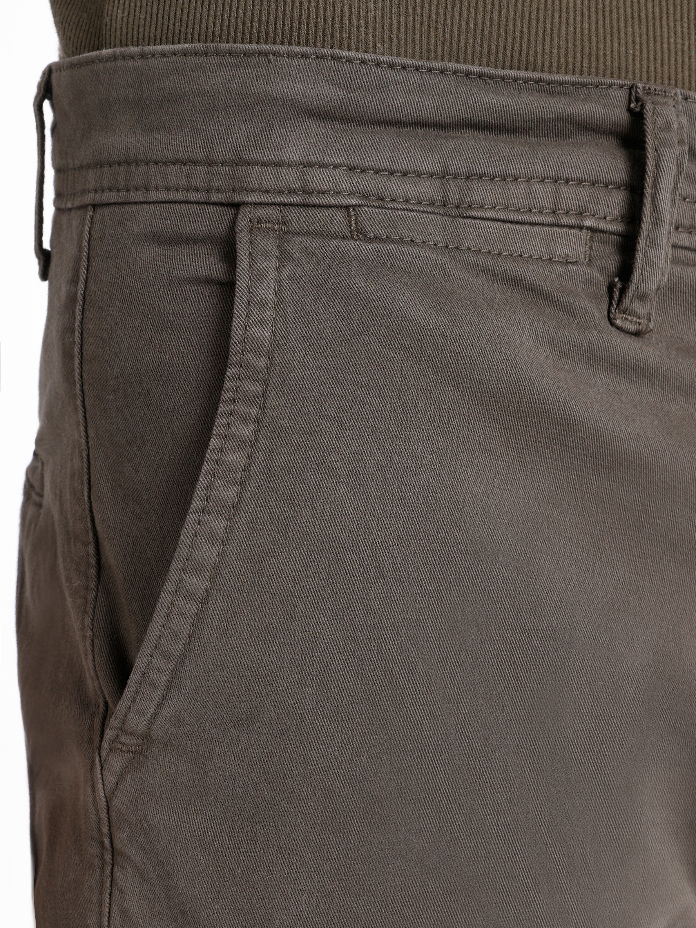 Afficher les détails de Pantalon Vert Hommes