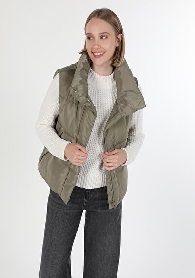Afficher les détails de Gilet Vert Regular Fit Femme