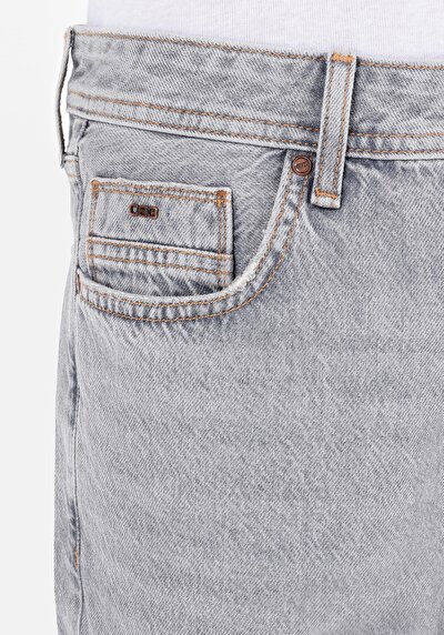 Afficher les détails de Short  Regular Fit Homme