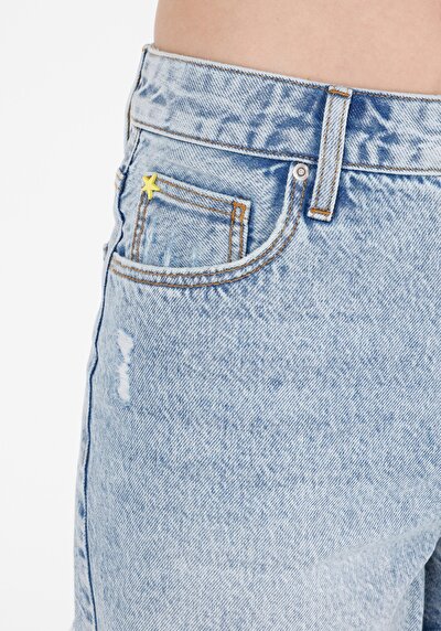 Afficher les détails de Short  Mom Fit Femme