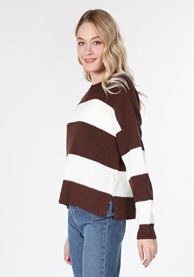 Afficher les détails de Pull Marron Regular Fit   Femme
