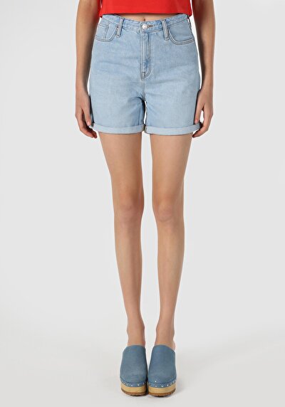Afficher les détails de Short Noir Mom Fit Femme