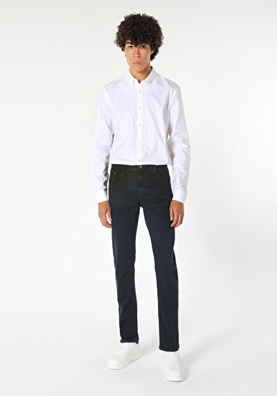 Afficher les détails de Pantalon Marine Straight Leg  En  Straight Fit Homme