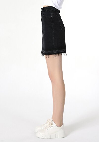 Afficher les détails de Jupe Denim Slim Fit    Femme