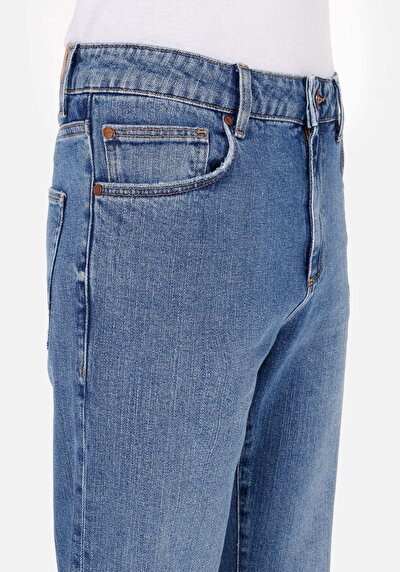 Afficher les détails de 094 Noah Pantalon Denim Bootcut Medium Rise En  Bootcut Homme