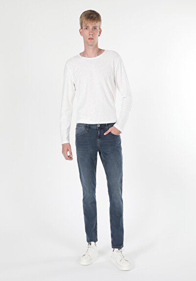 Image de 044 Karl Pantalon Denim Straight Leg En Straight Fit Homme