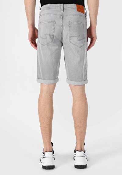 Image de Short Gris Straight Fit Homme