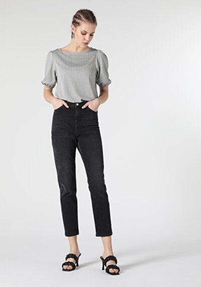 Image de 883 Roxy Pantalon Denim Crop Leg  En  Crop Mom Fit Femme