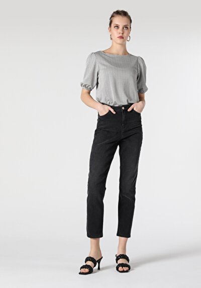 Image de 883 Roxy Pantalon Denim Crop Leg  En  Crop Mom Fit Femme