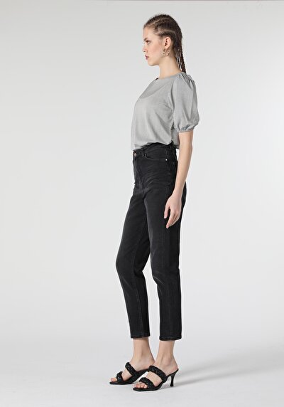 Image de 883 Roxy Pantalon Denim Crop Leg  En  Crop Mom Fit Femme