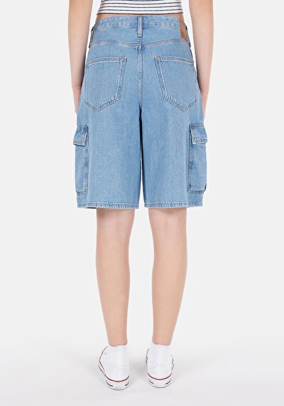 Image de Short Bleu Cargo Fit Femme